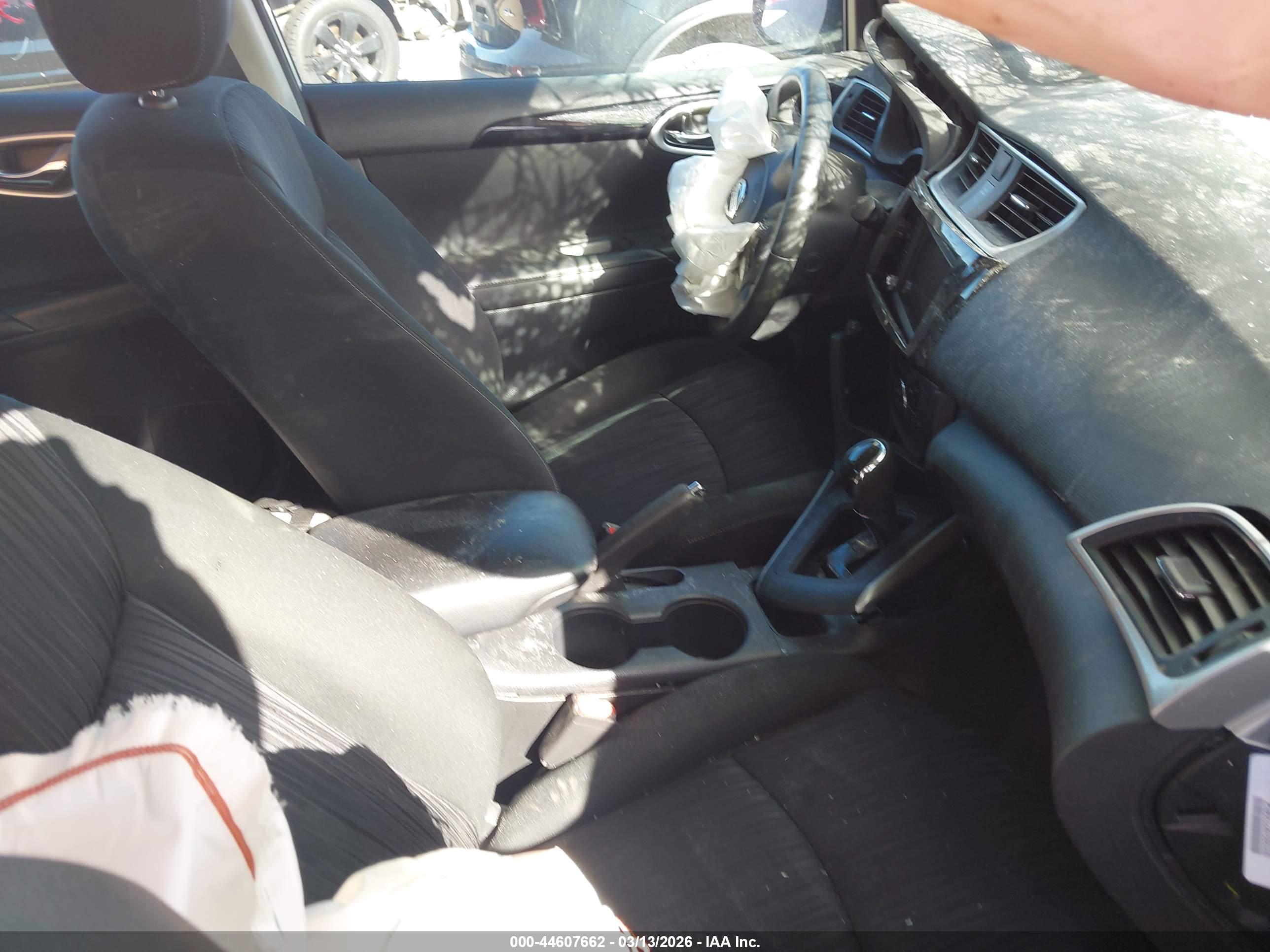 NISSAN SENTRA image 5