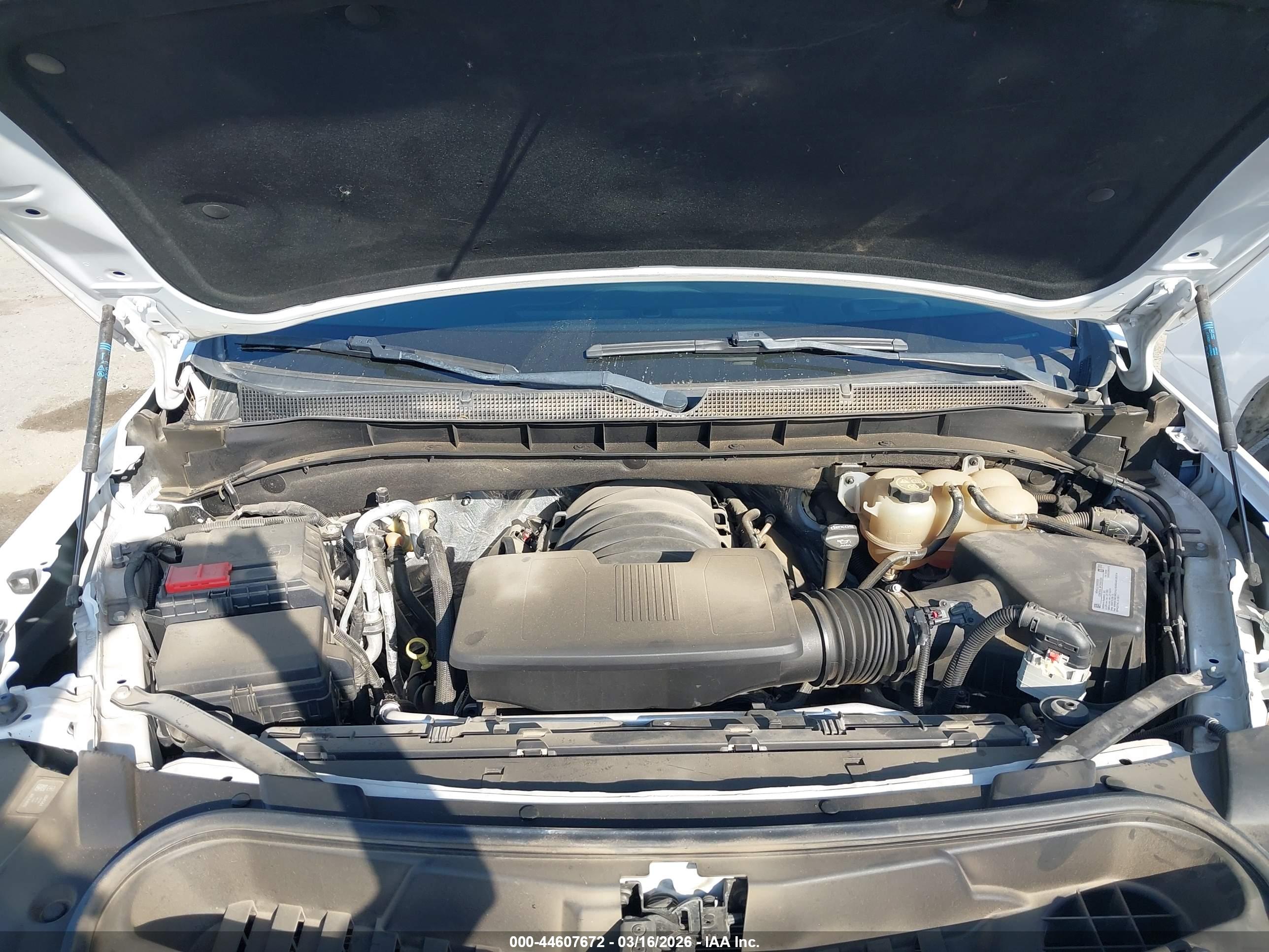 CHEVROLET TAHOE image 10