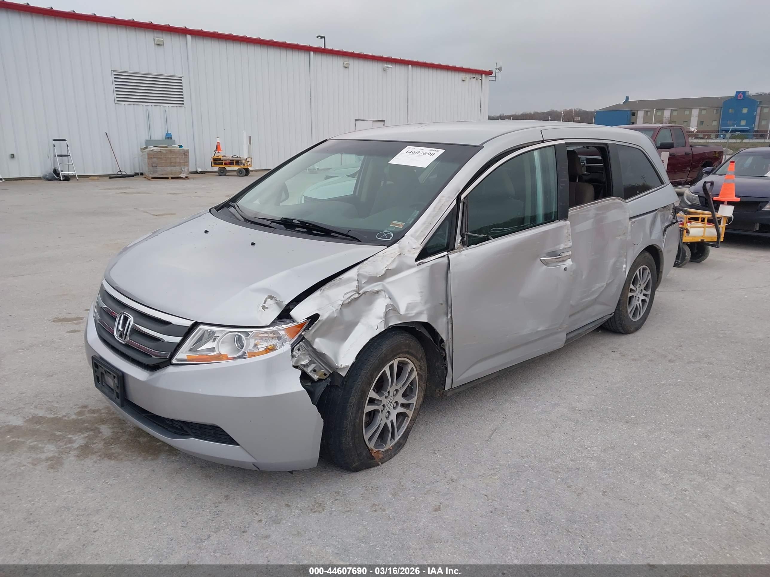 HONDA ODYSSEY image 2