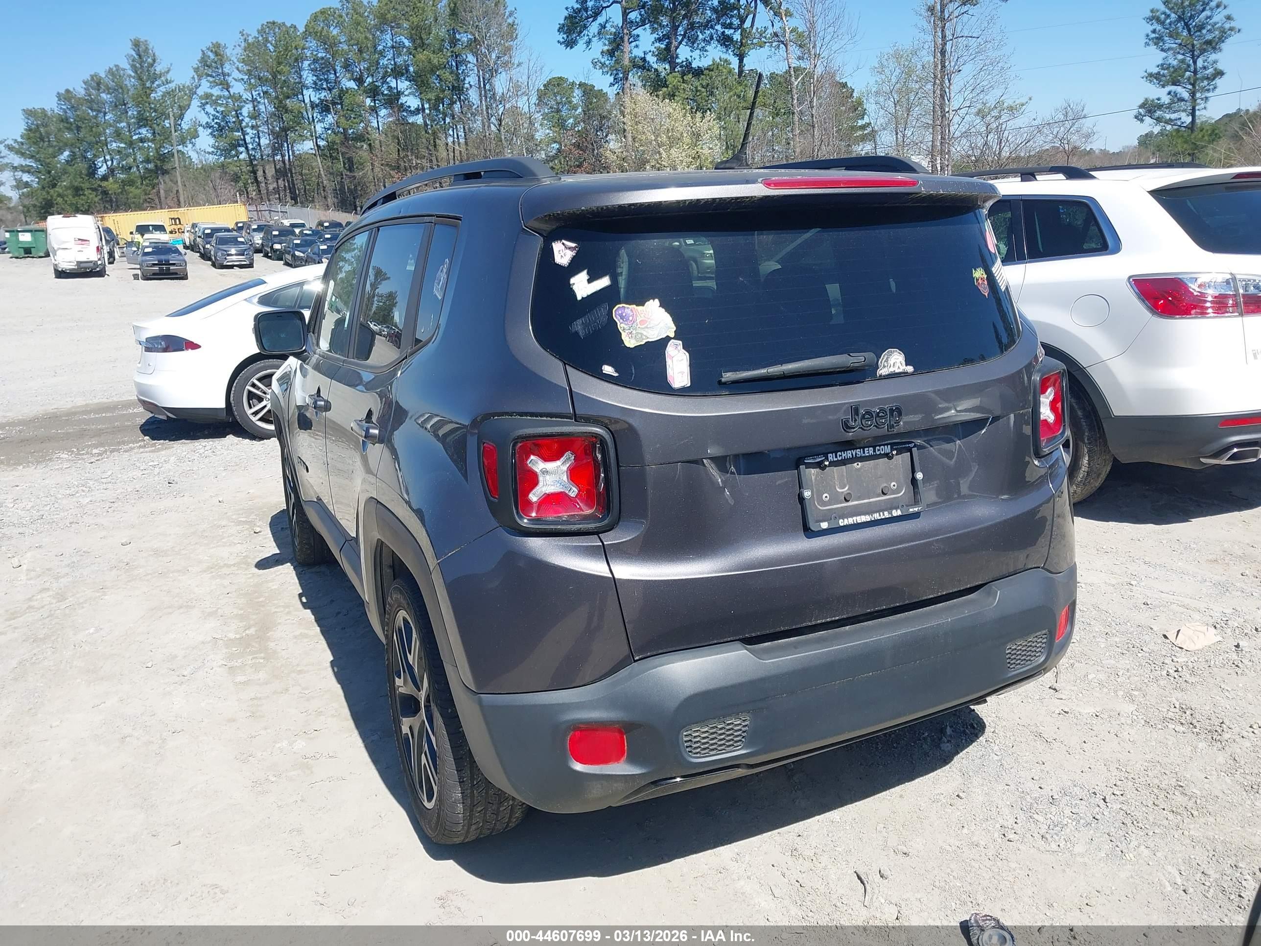JEEP RENEGADE image 3