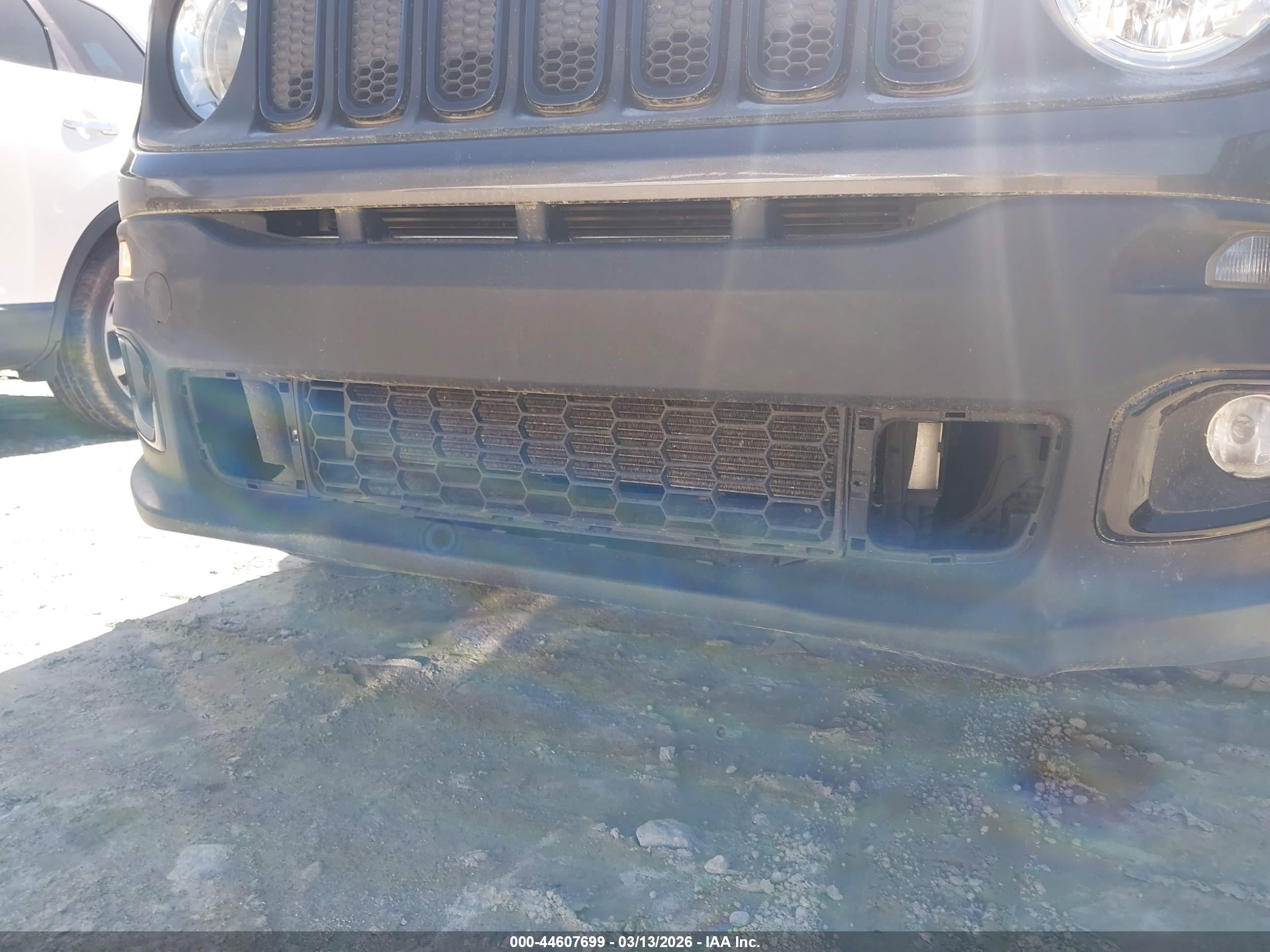JEEP RENEGADE image 6