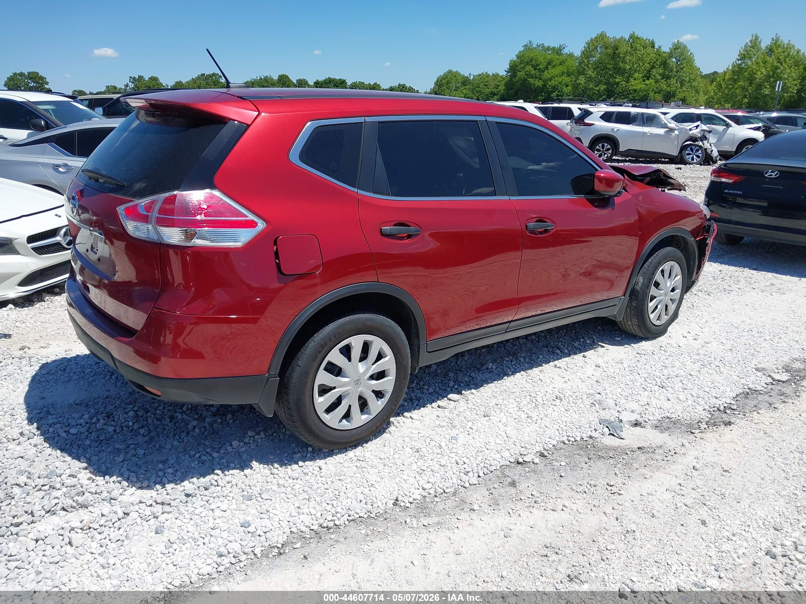 NISSAN ROGUE image 4
