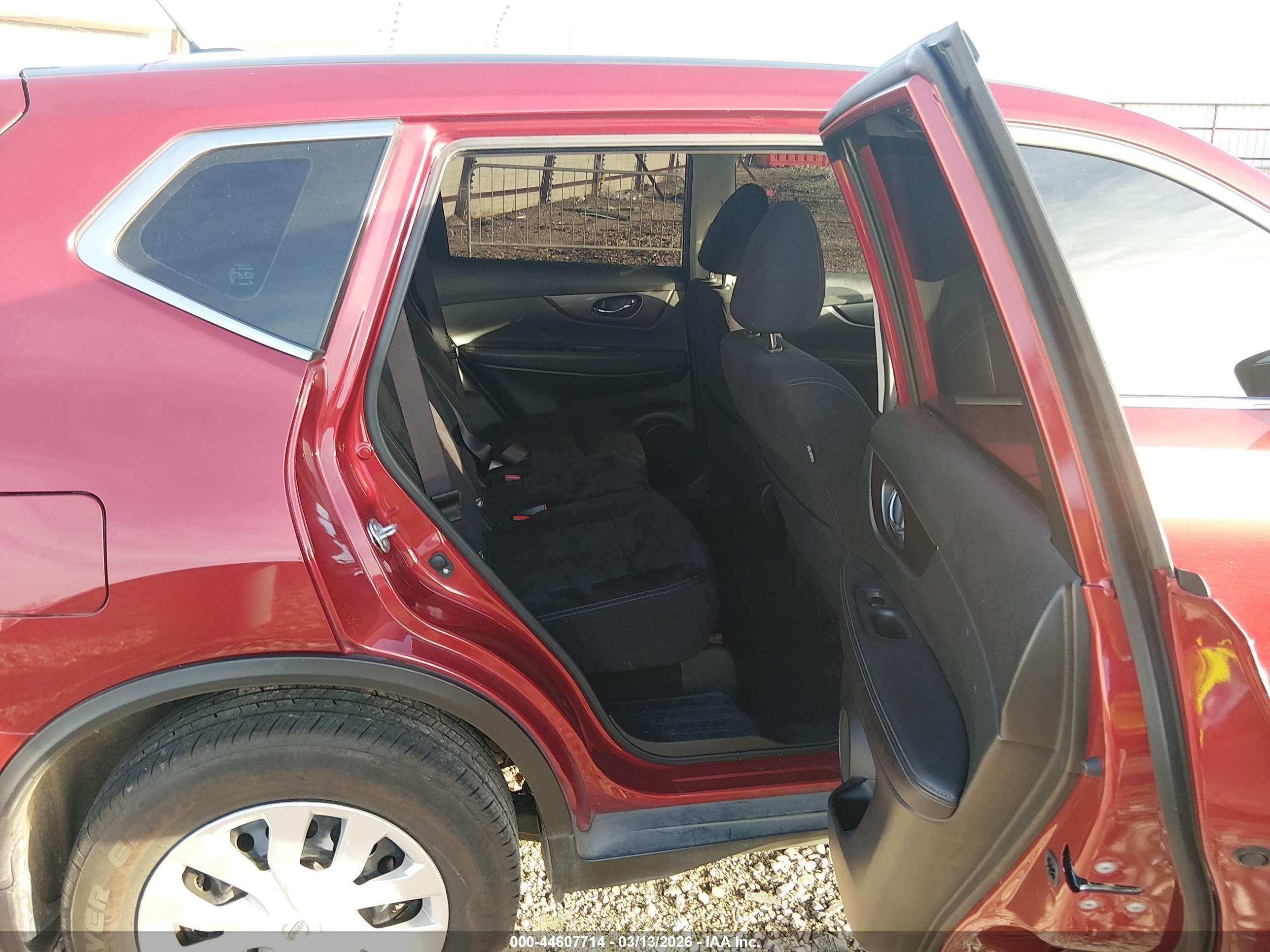 NISSAN ROGUE image 8