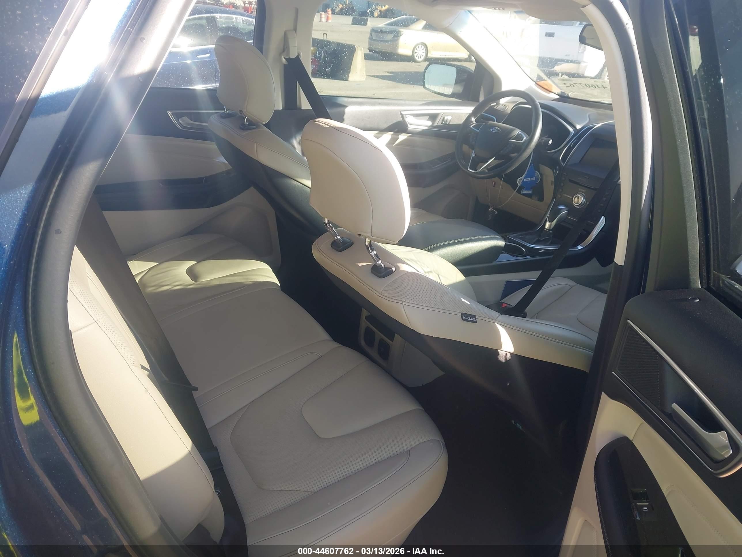 FORD EDGE image 8