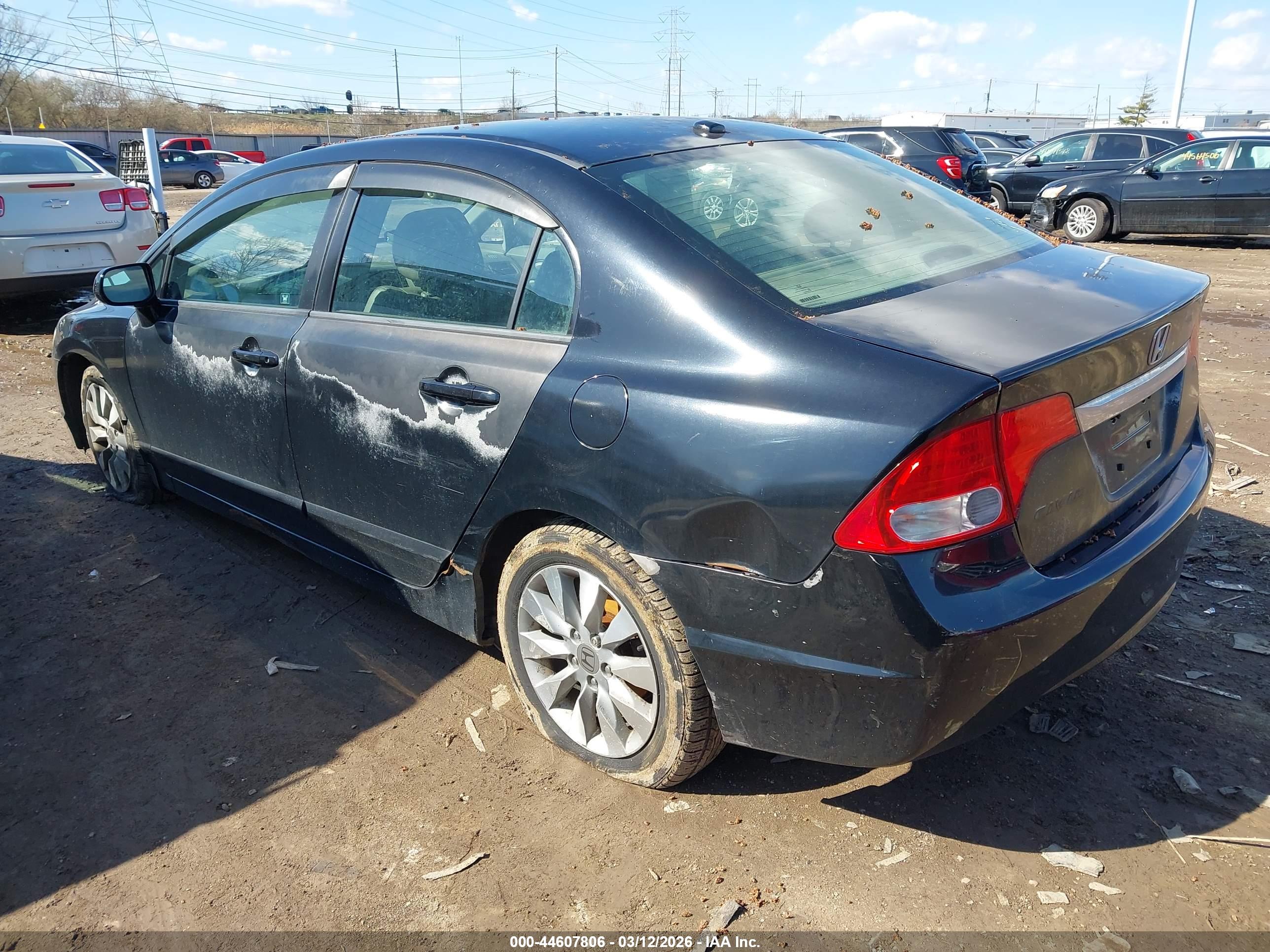 HONDA CIVIC image 3