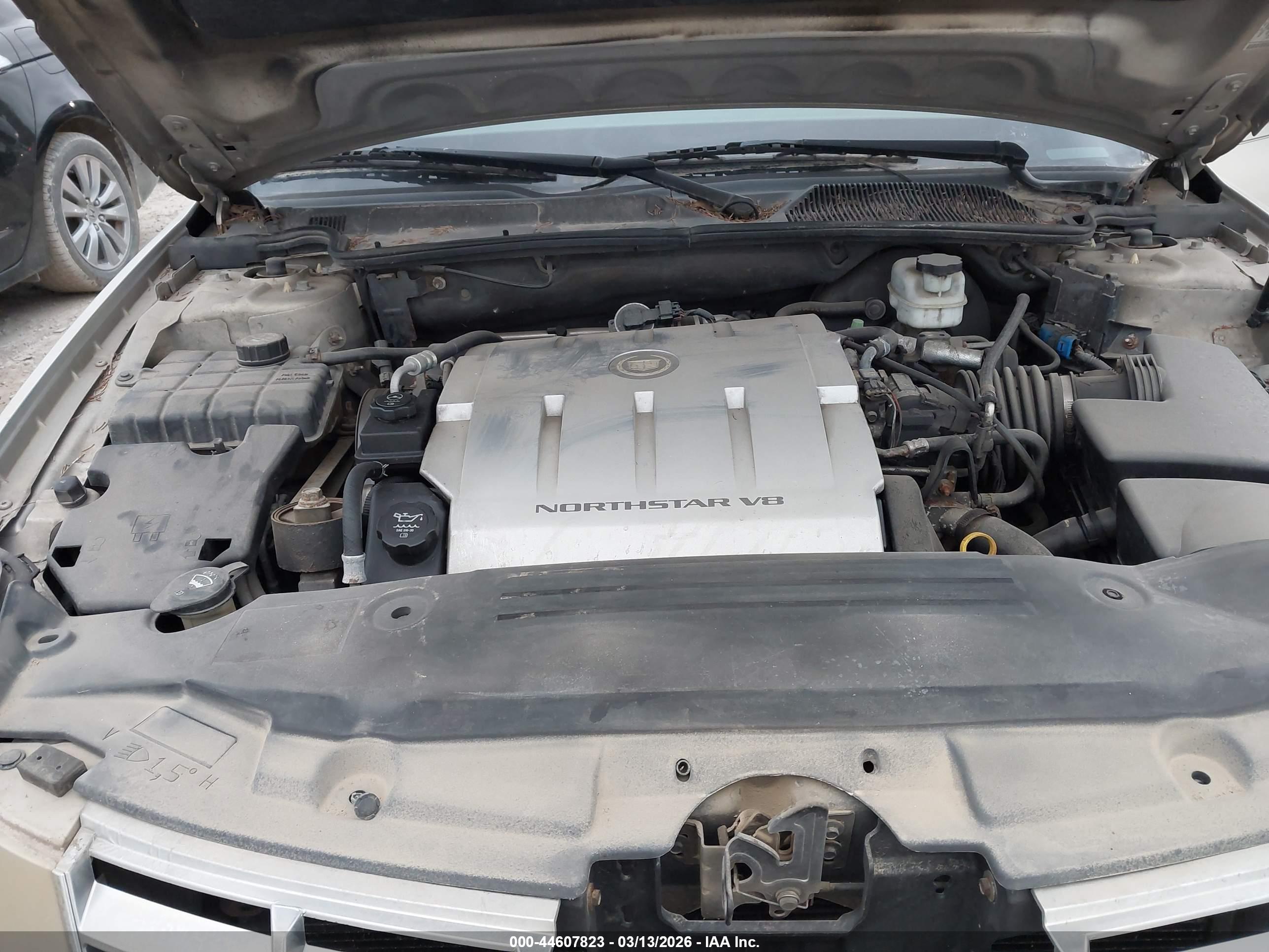 CADILLAC DTS image 10