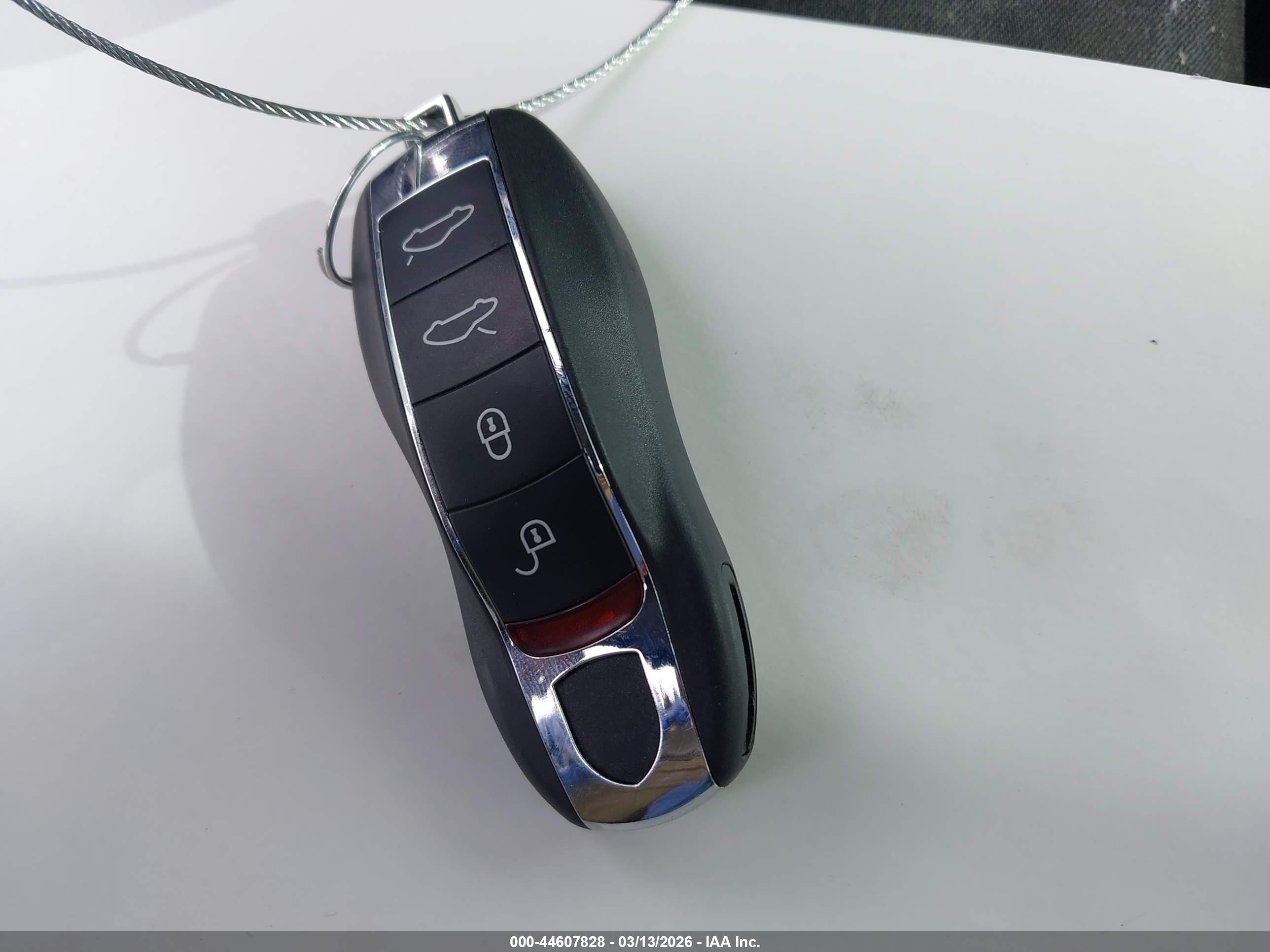 PORSCHE 718 image 11