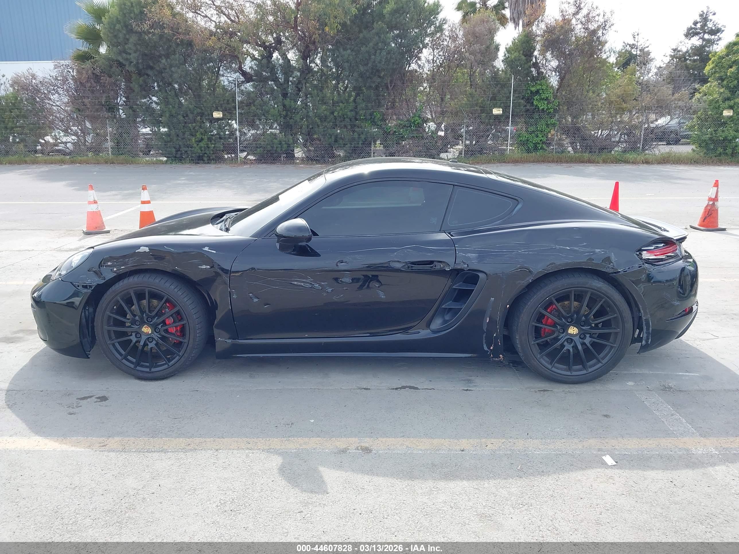 PORSCHE 718 image 6