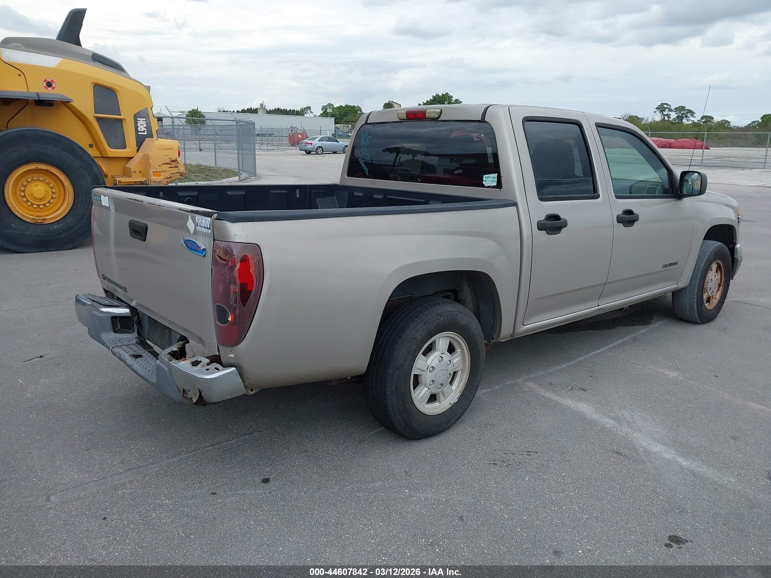 CHEVROLET COLORADO image 4