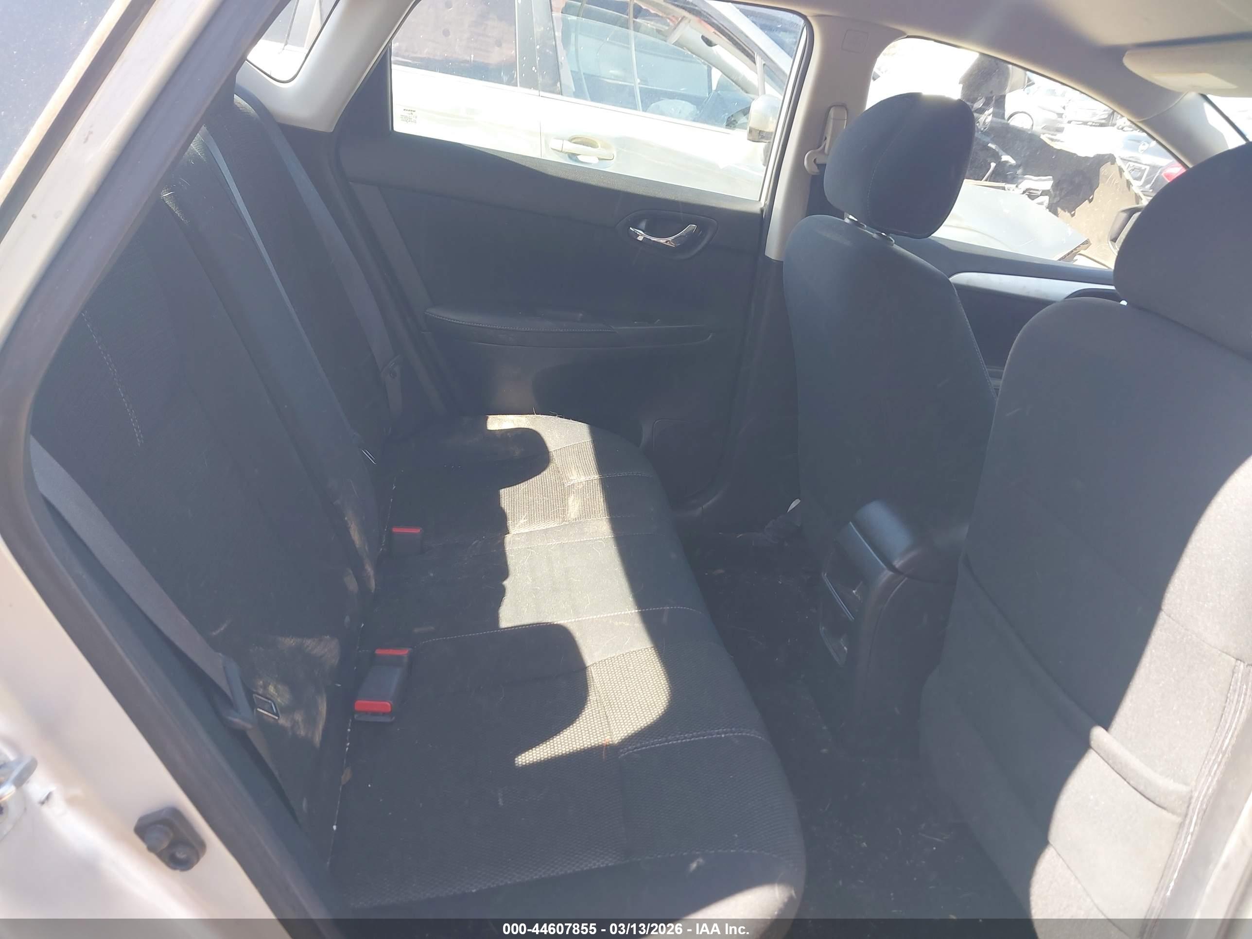 NISSAN SENTRA image 8