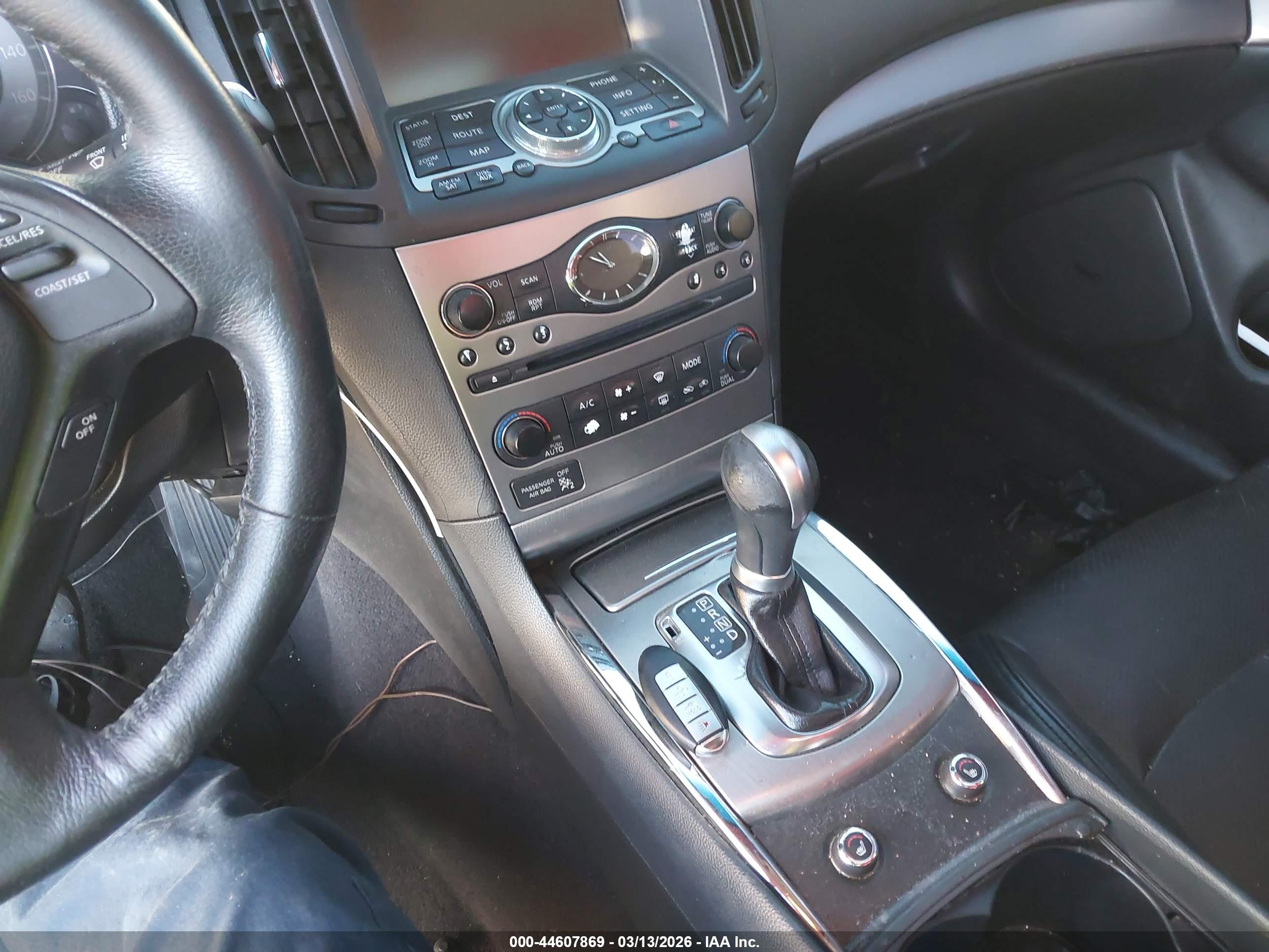 INFINITI G37 image 11
