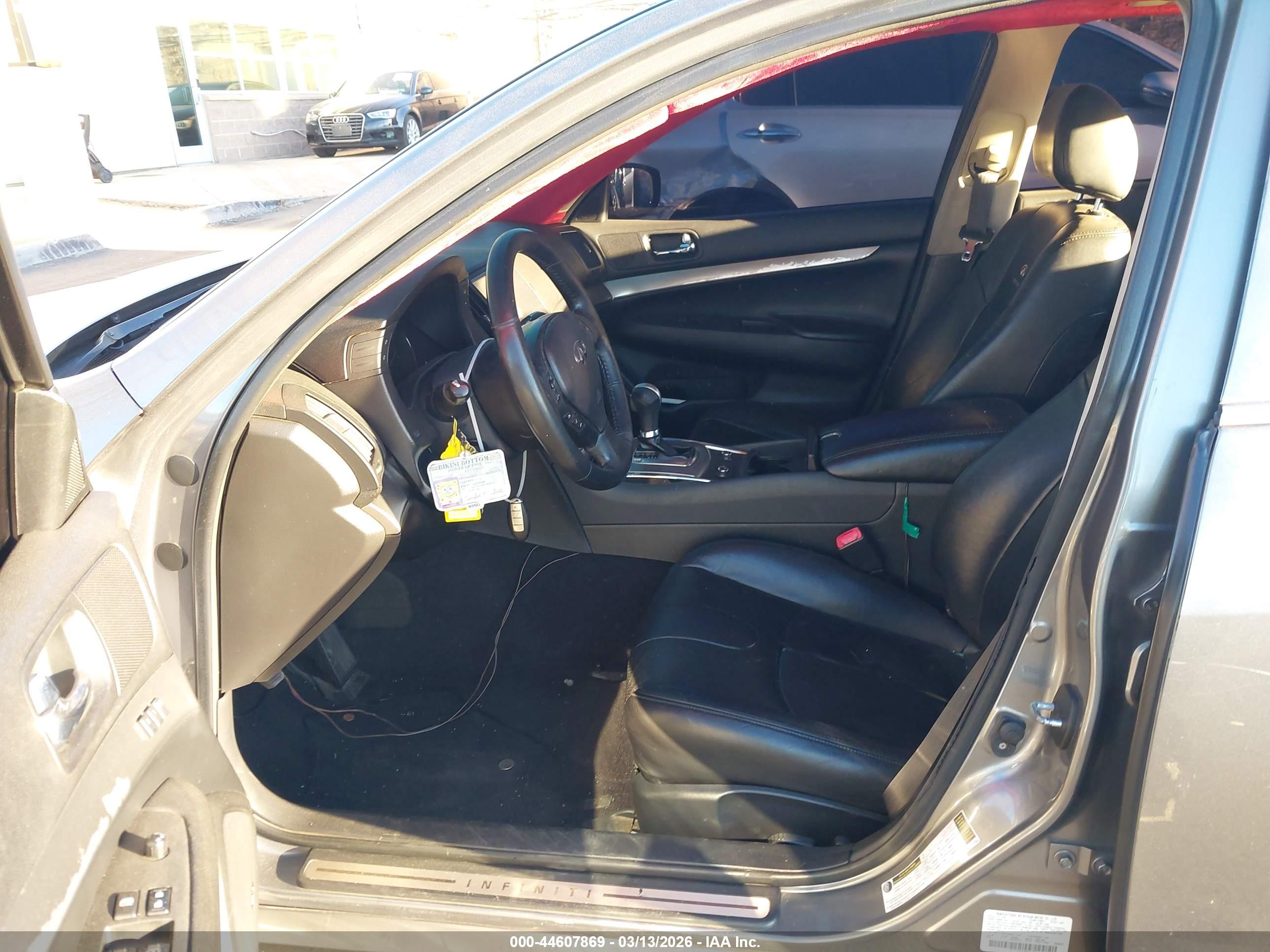 INFINITI G37 image 5