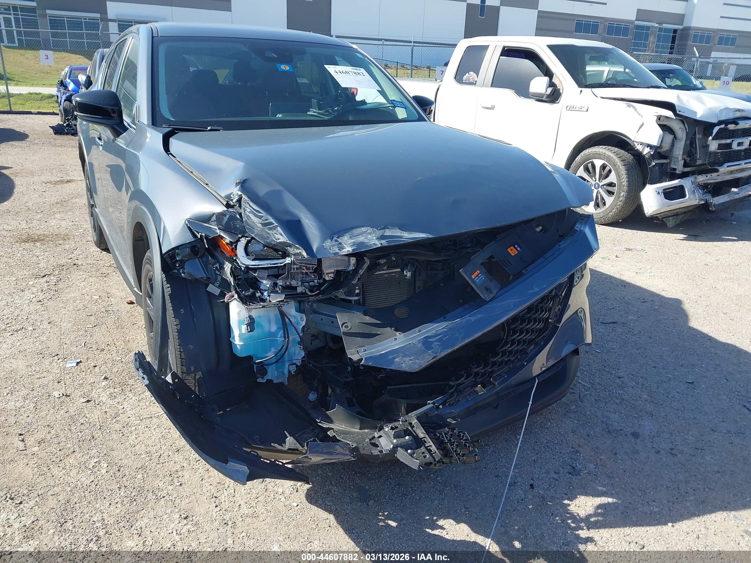 MAZDA CX-5 image 6