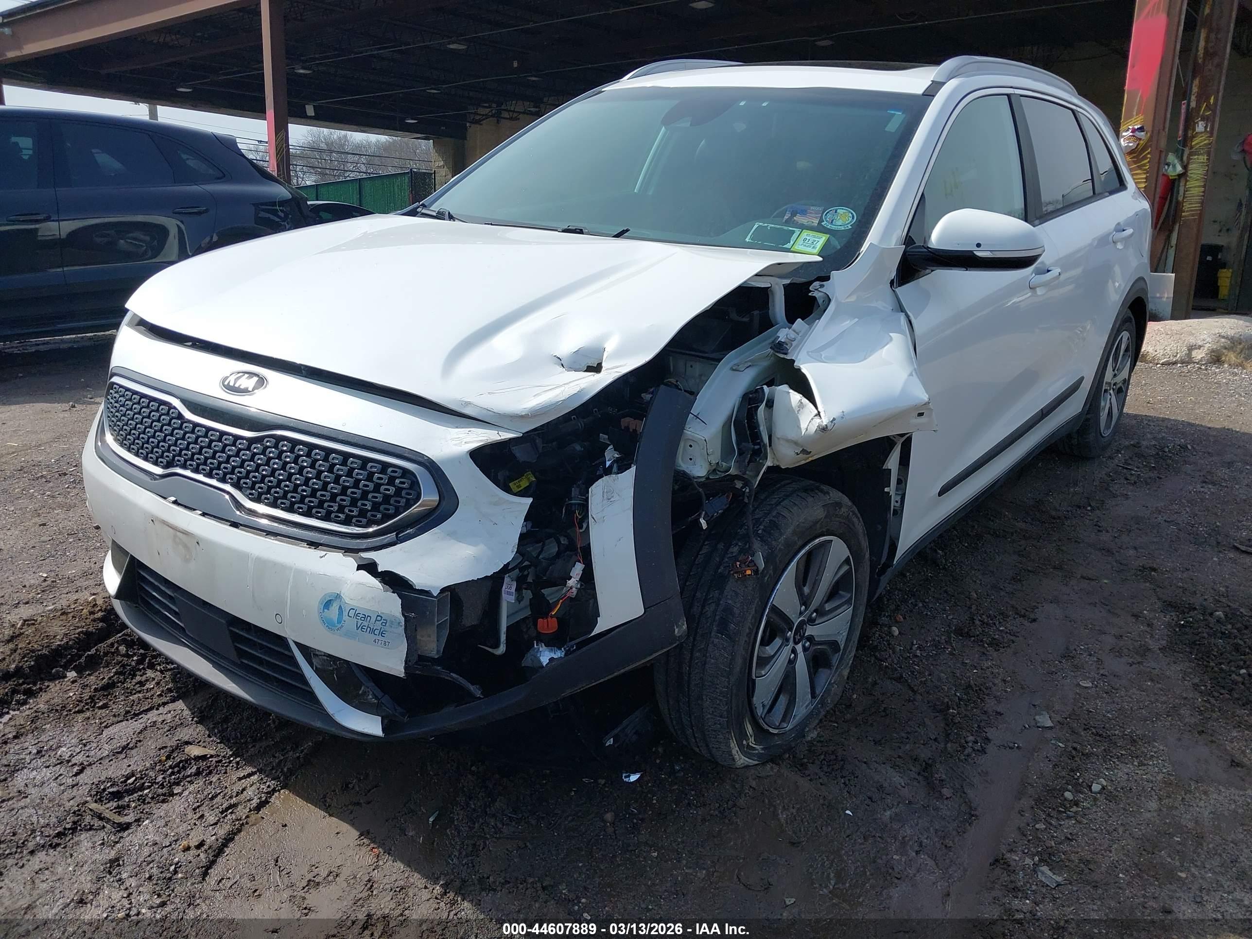 KIA NIRO image 2