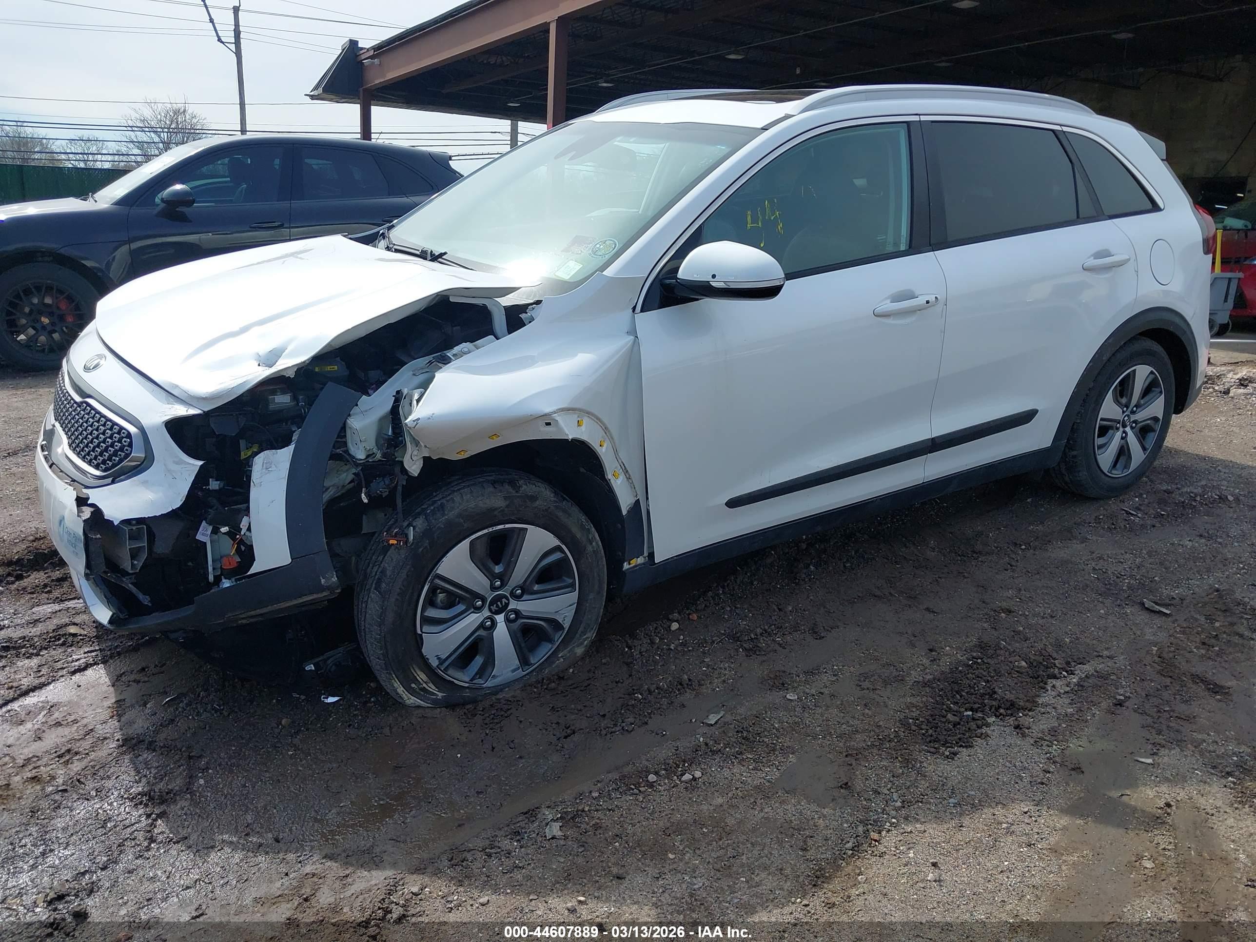 KIA NIRO image 6