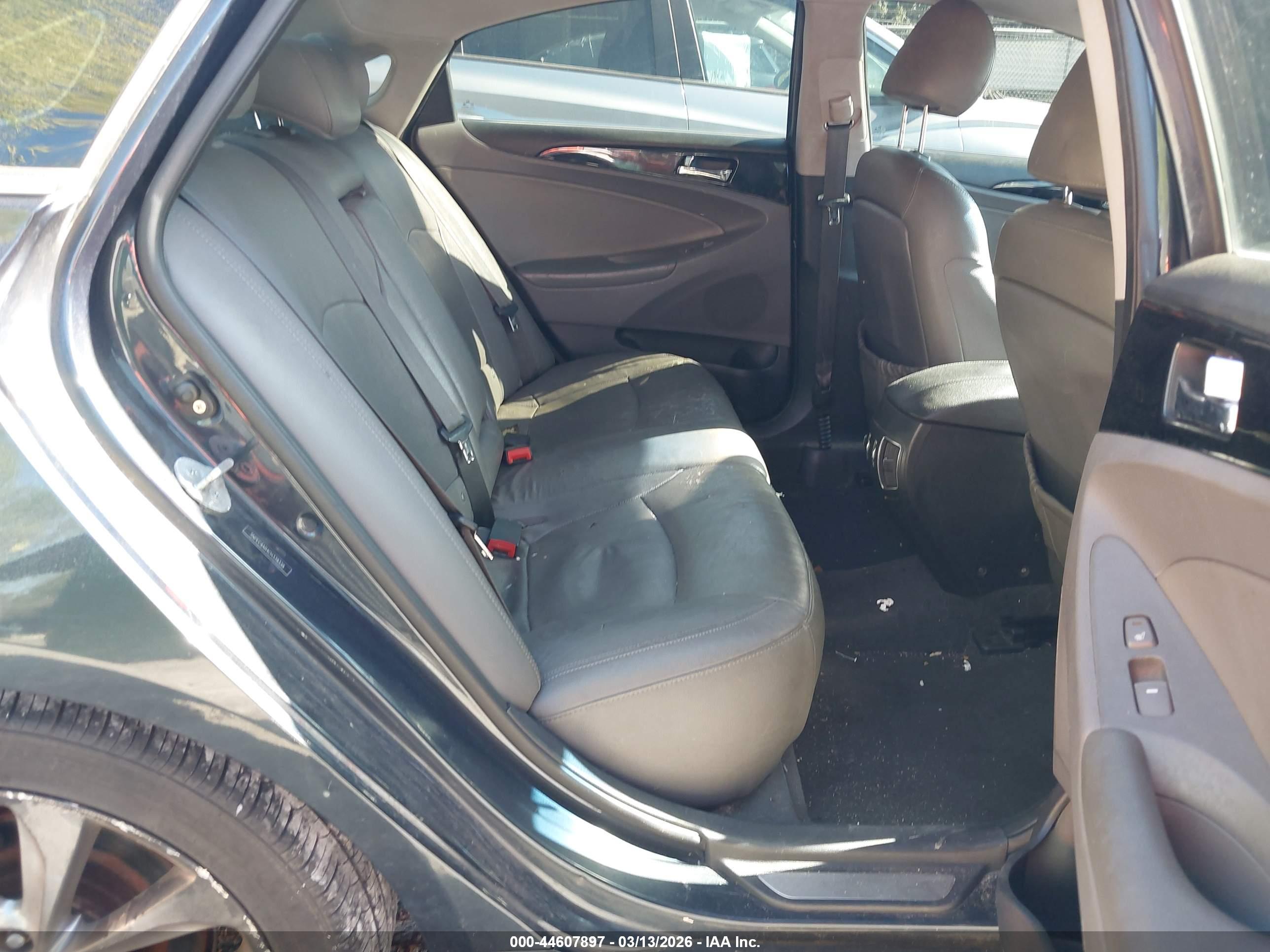 HYUNDAI SONATA image 8