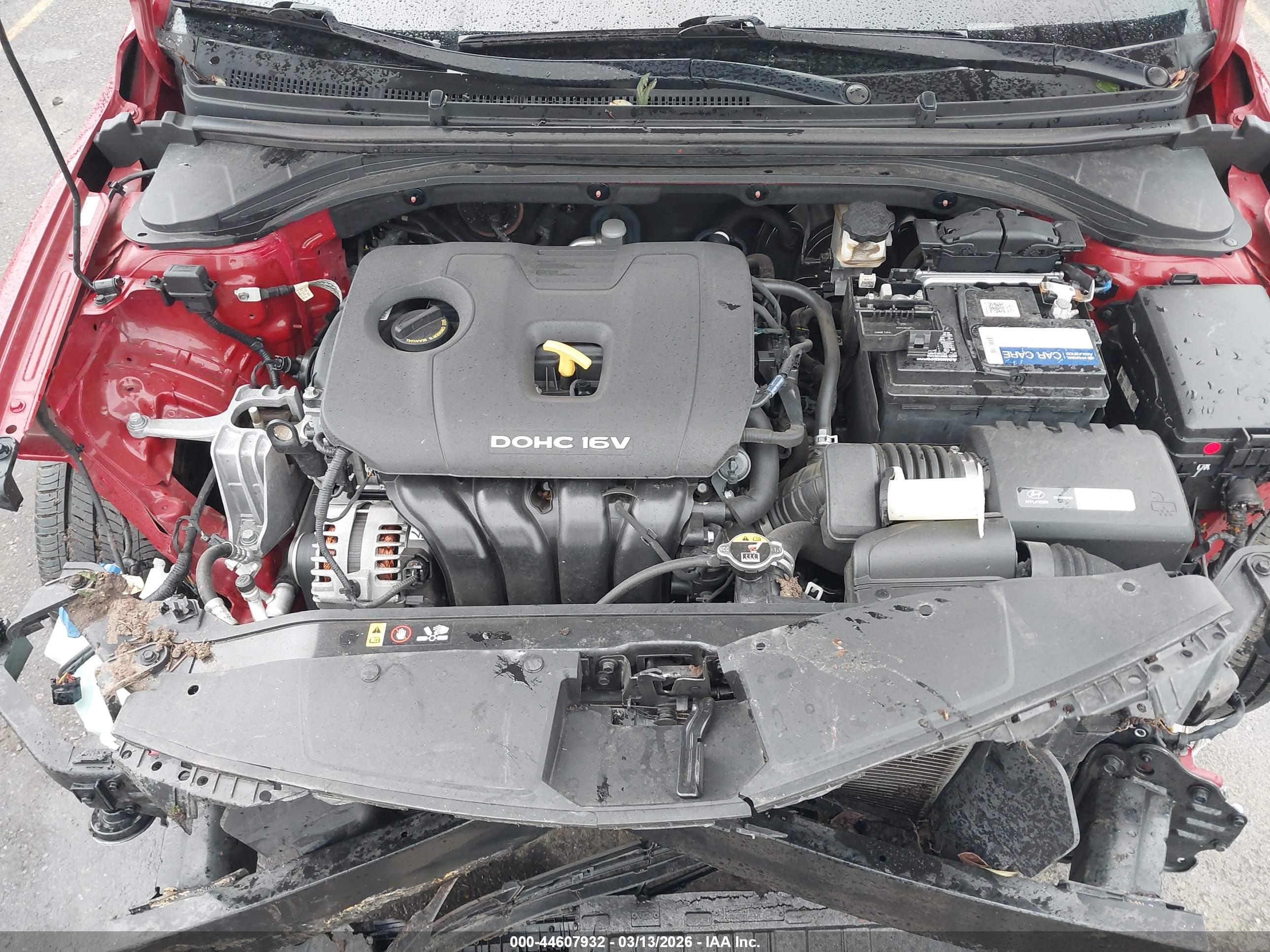 HYUNDAI ELANTRA image 10