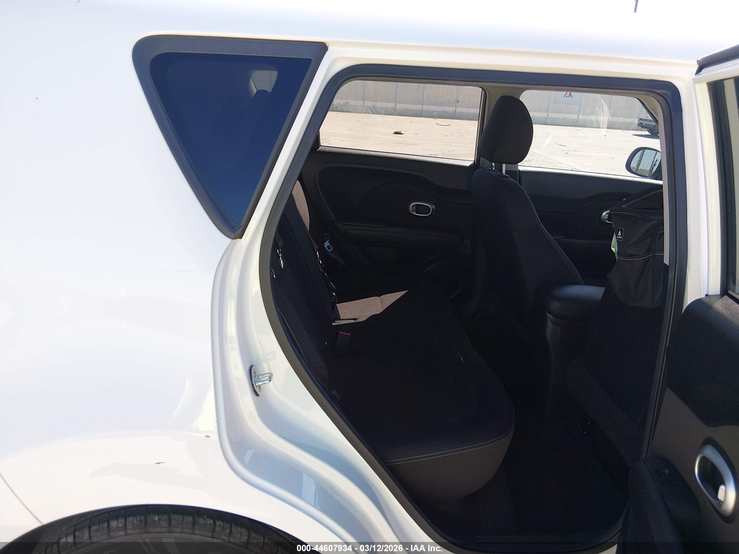KIA SOUL image 8