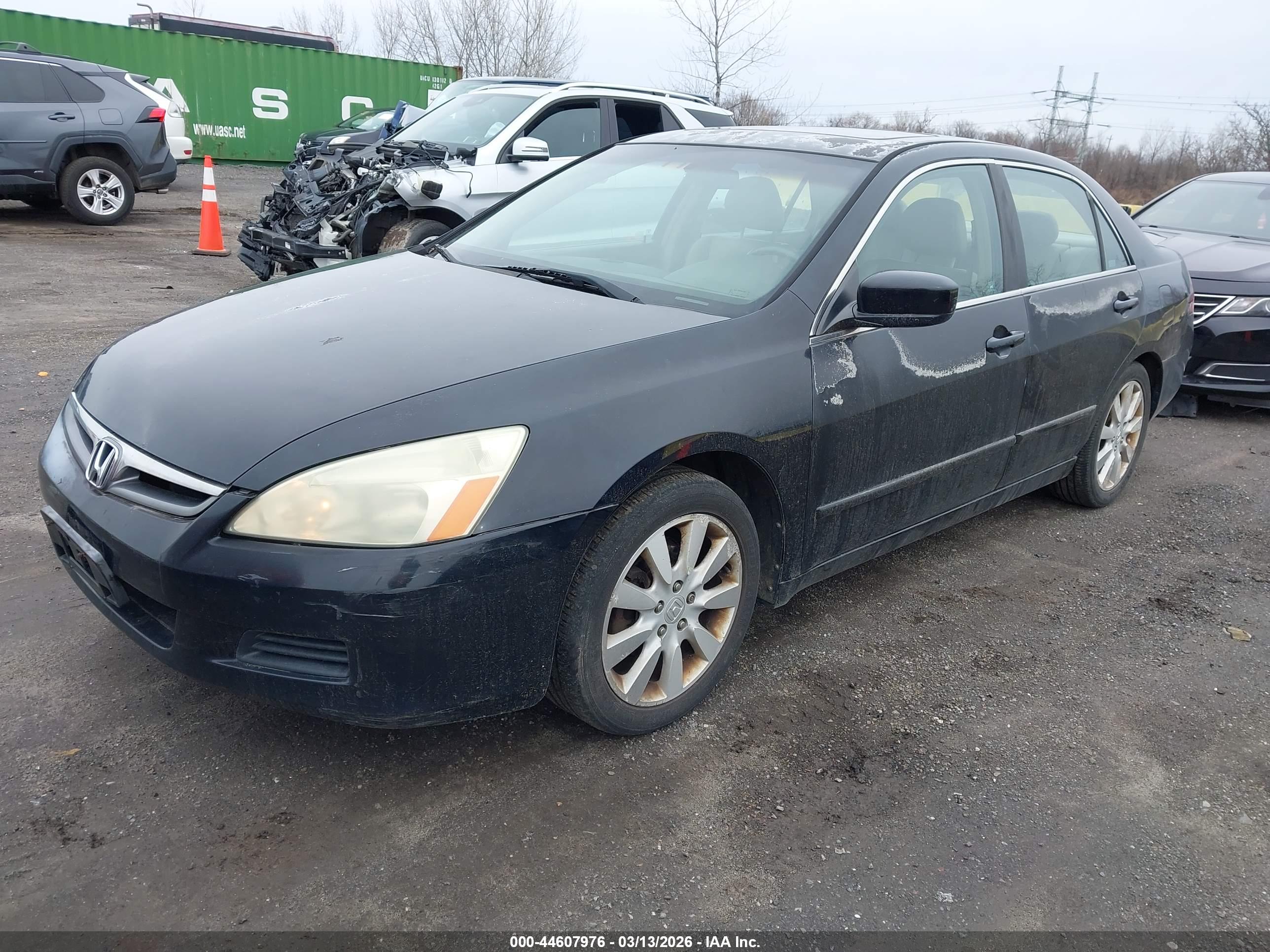 HONDA ACCORD image 2