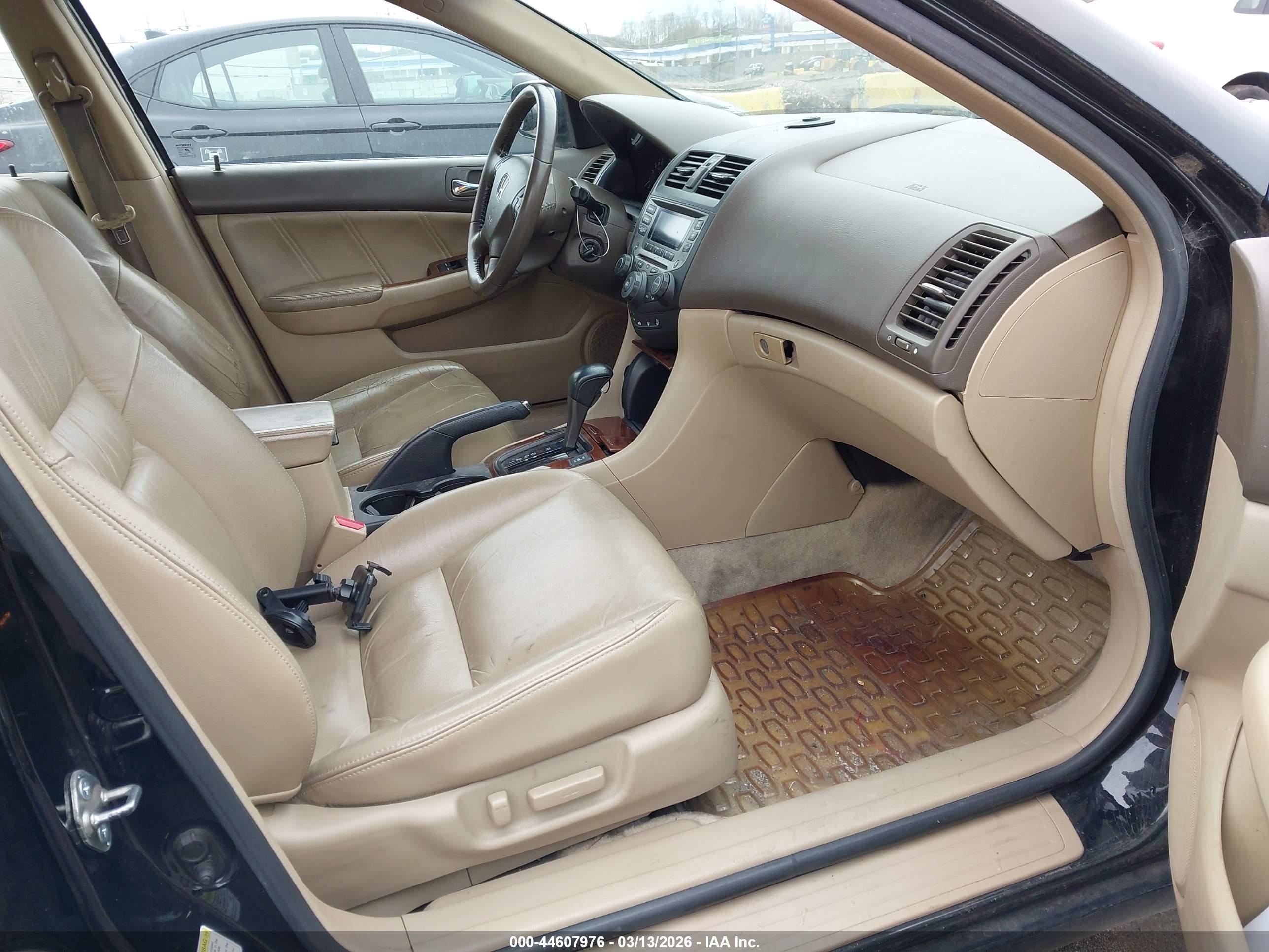 HONDA ACCORD image 5