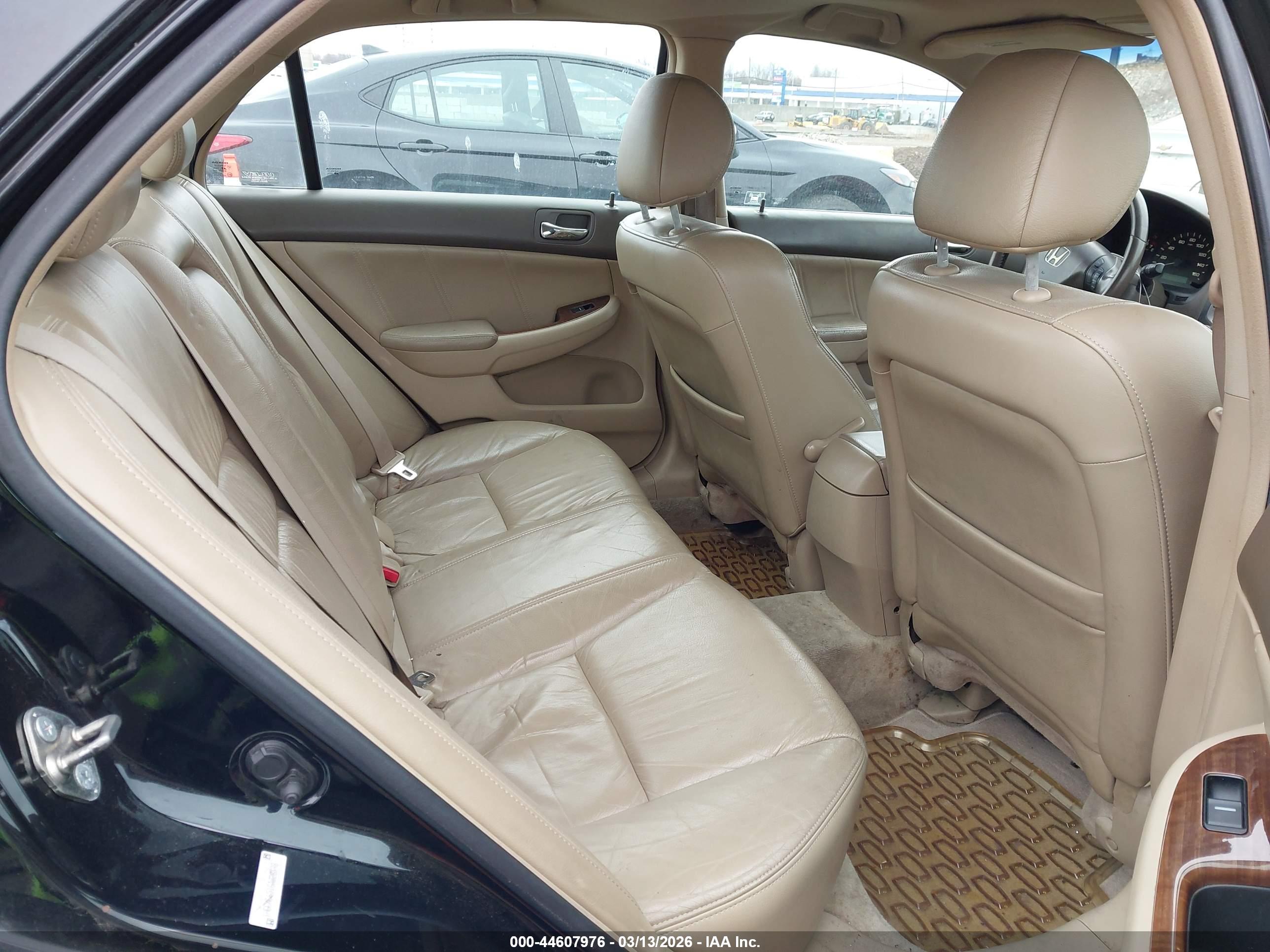 HONDA ACCORD image 8