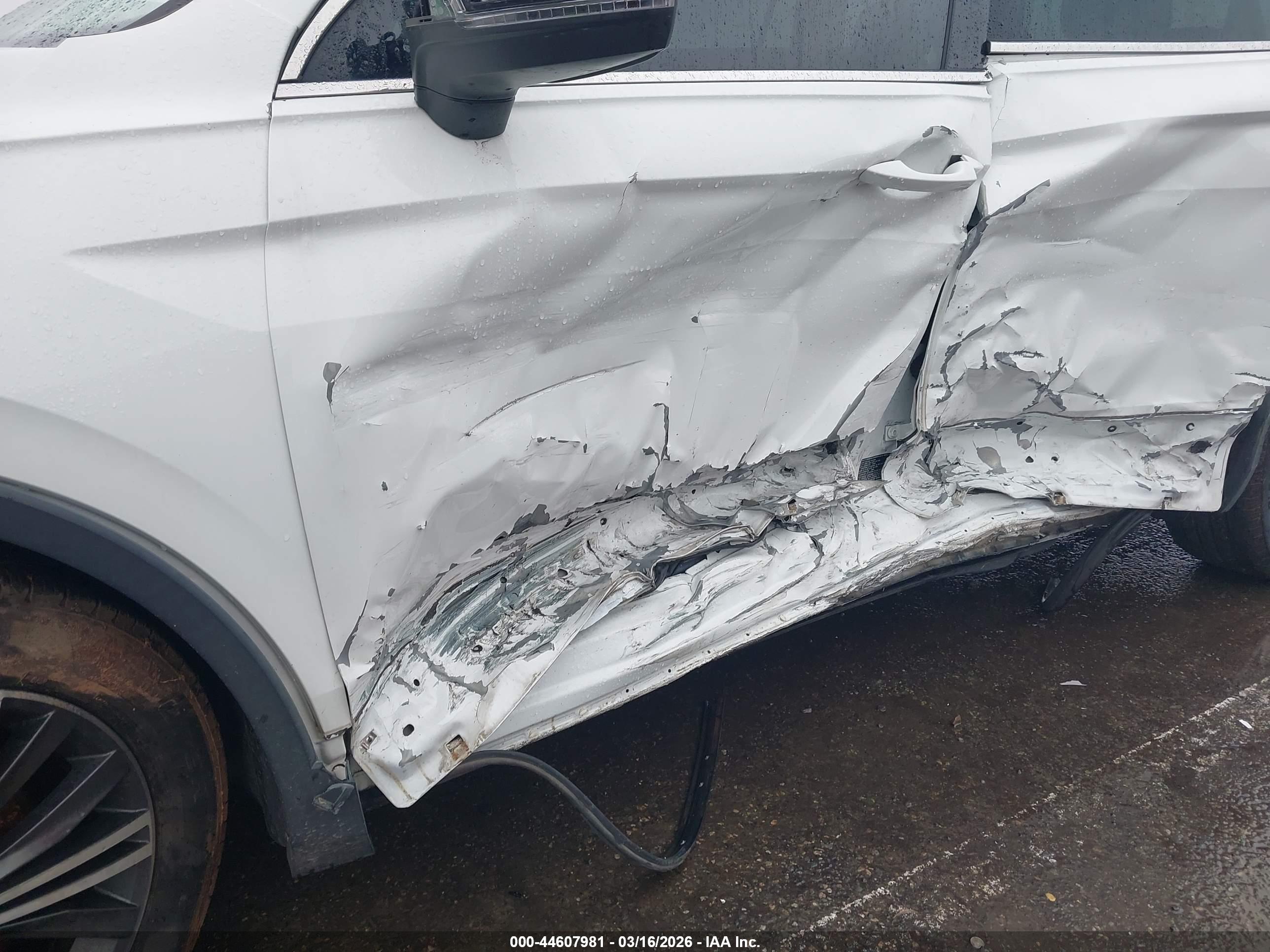 VOLKSWAGEN TIGUAN image 6
