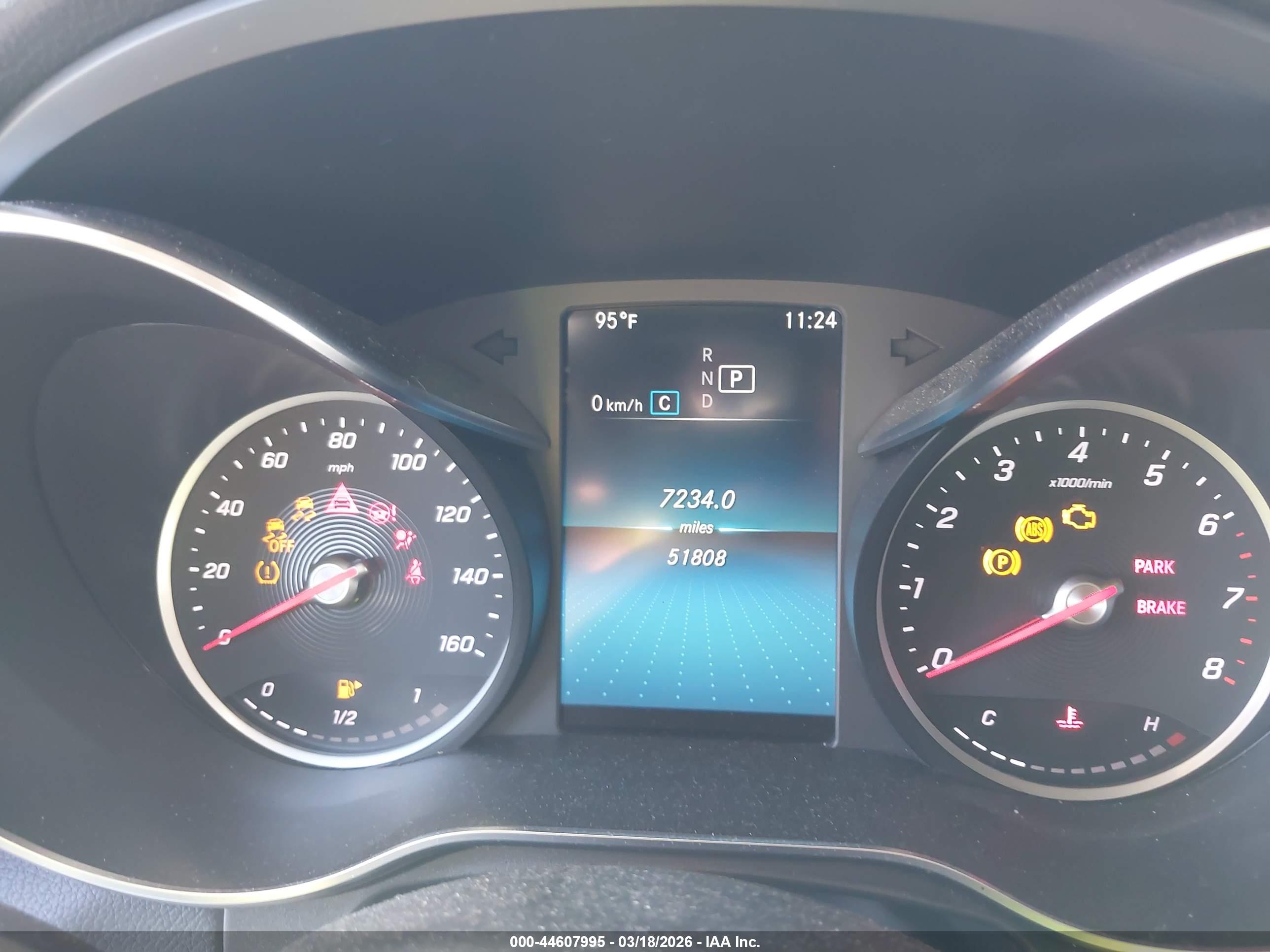 MERCEDES-BENZ GLC image 7