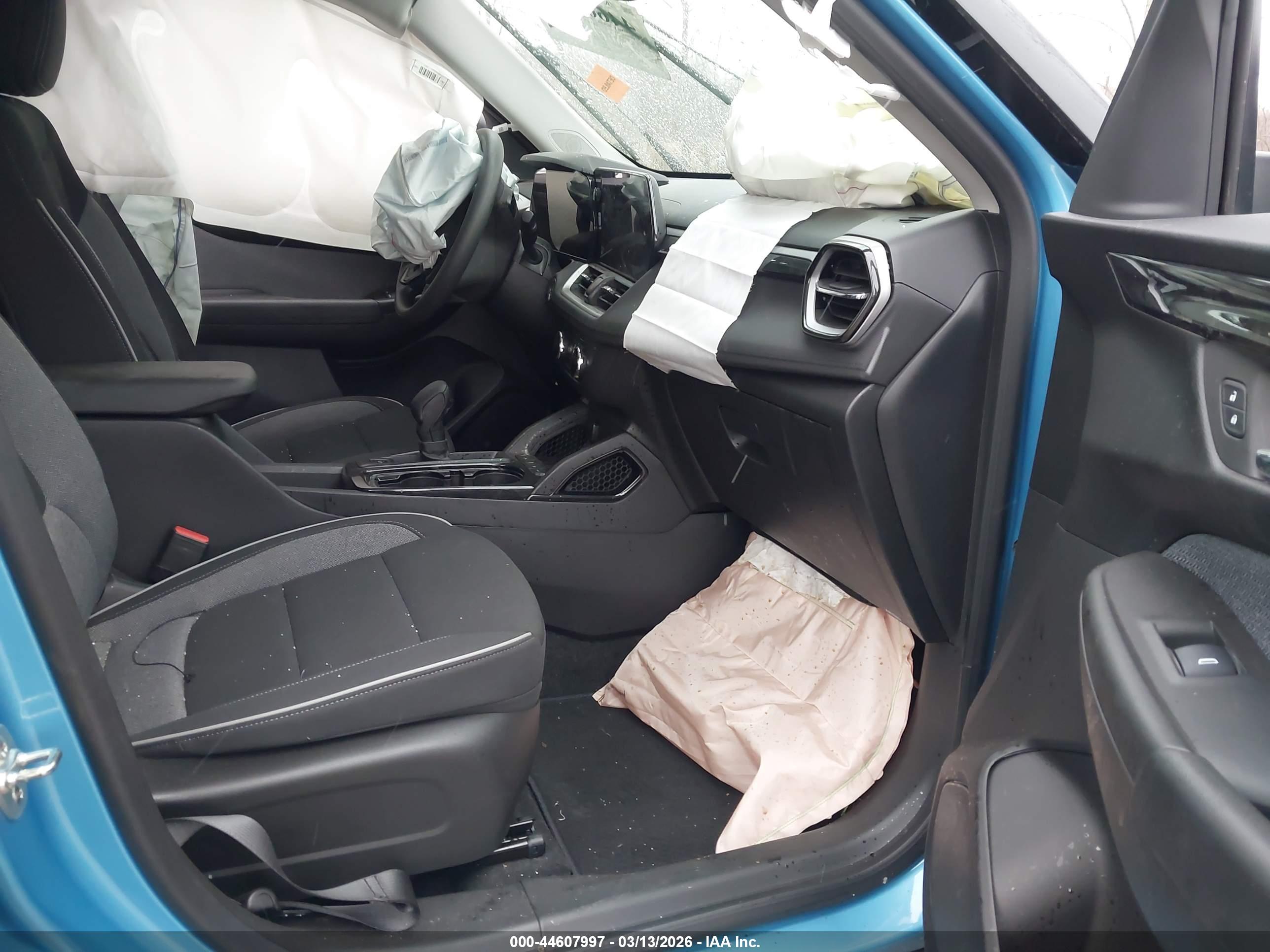 CHEVROLET TRAILBLAZER image 5