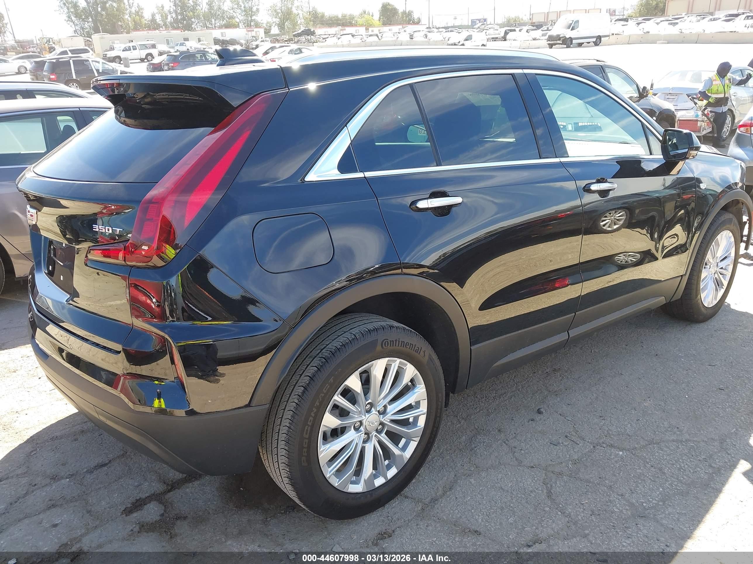 CADILLAC XT4 image 4