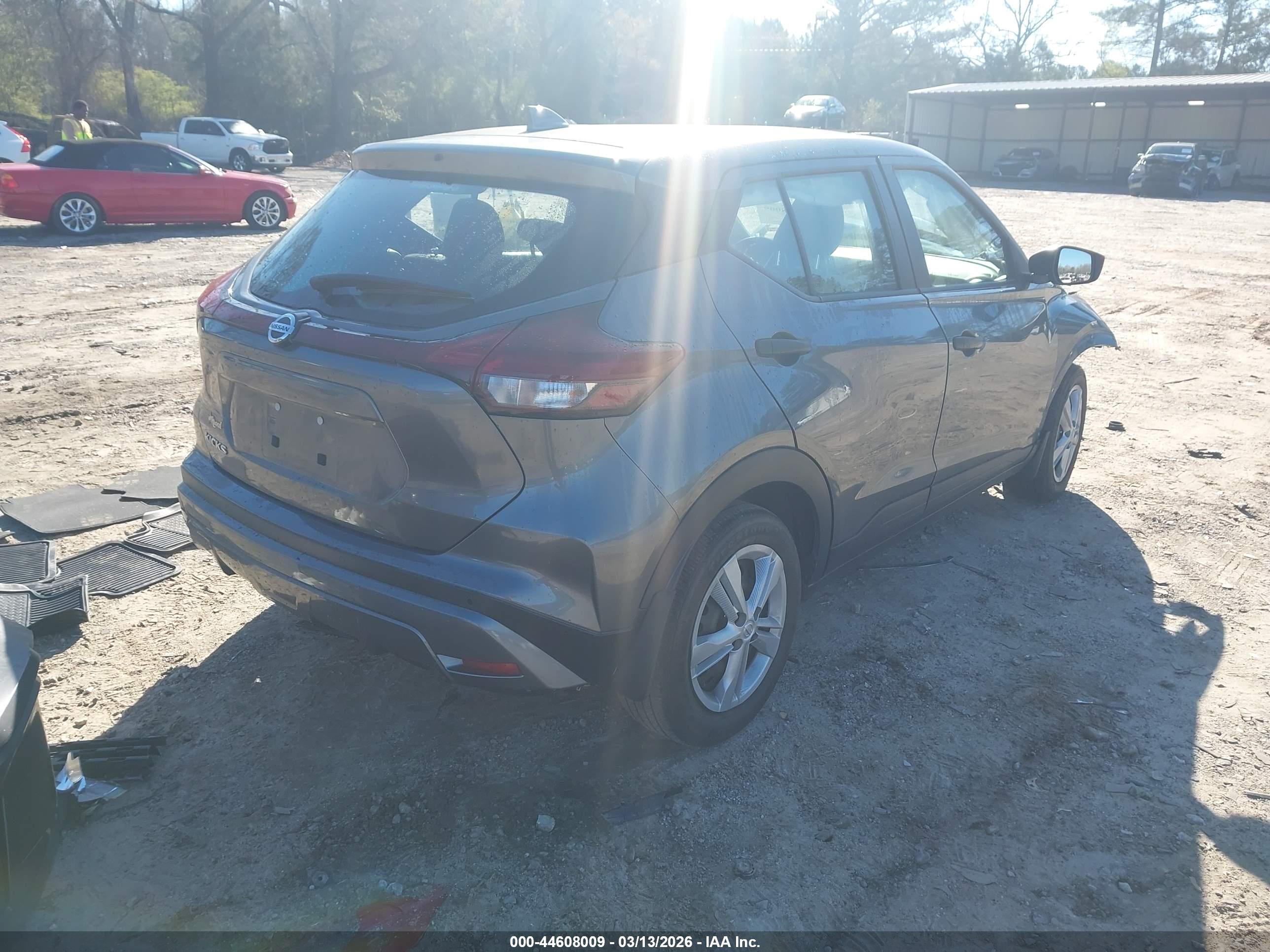 NISSAN KICKS image 4