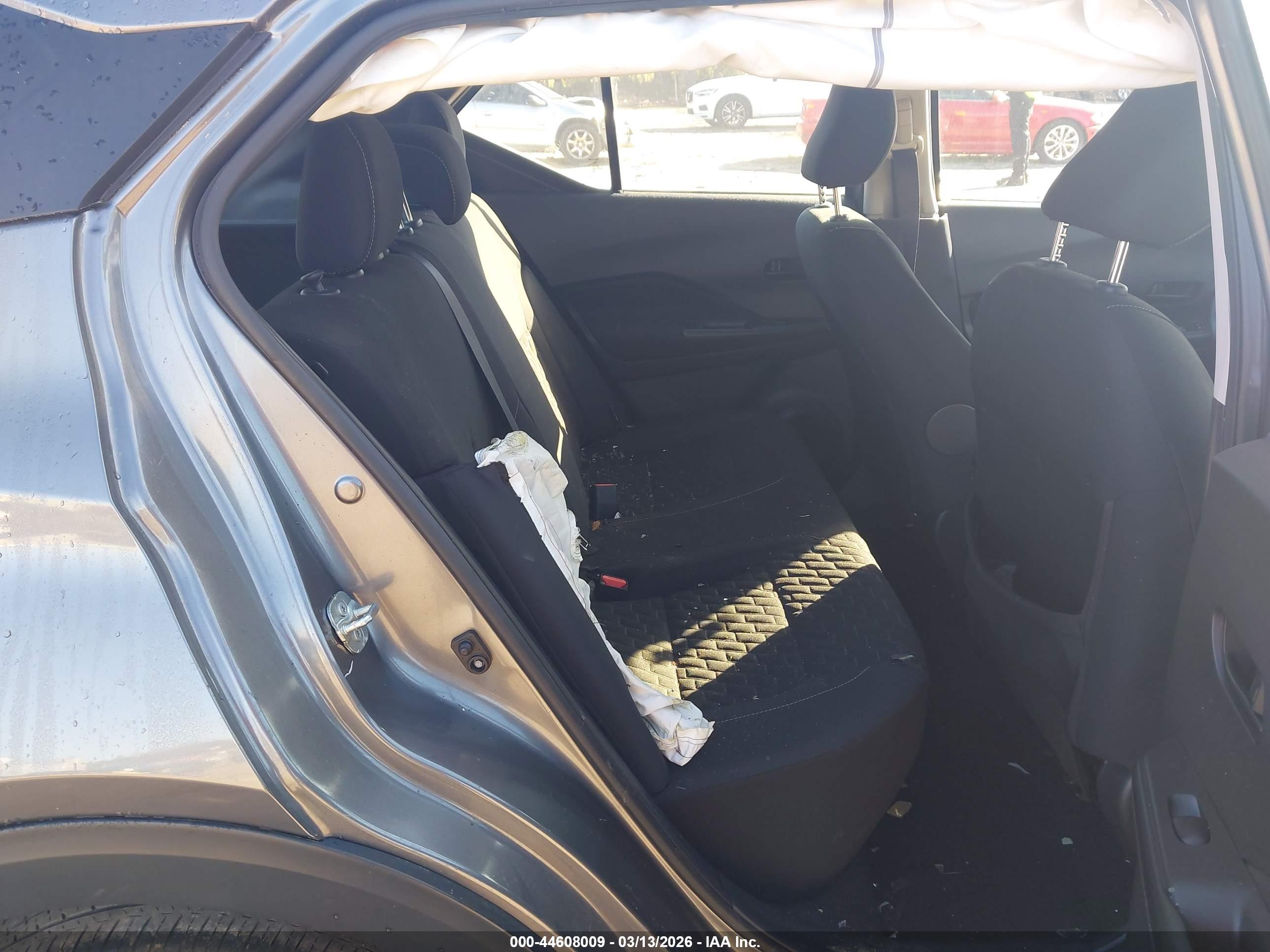 NISSAN KICKS image 8
