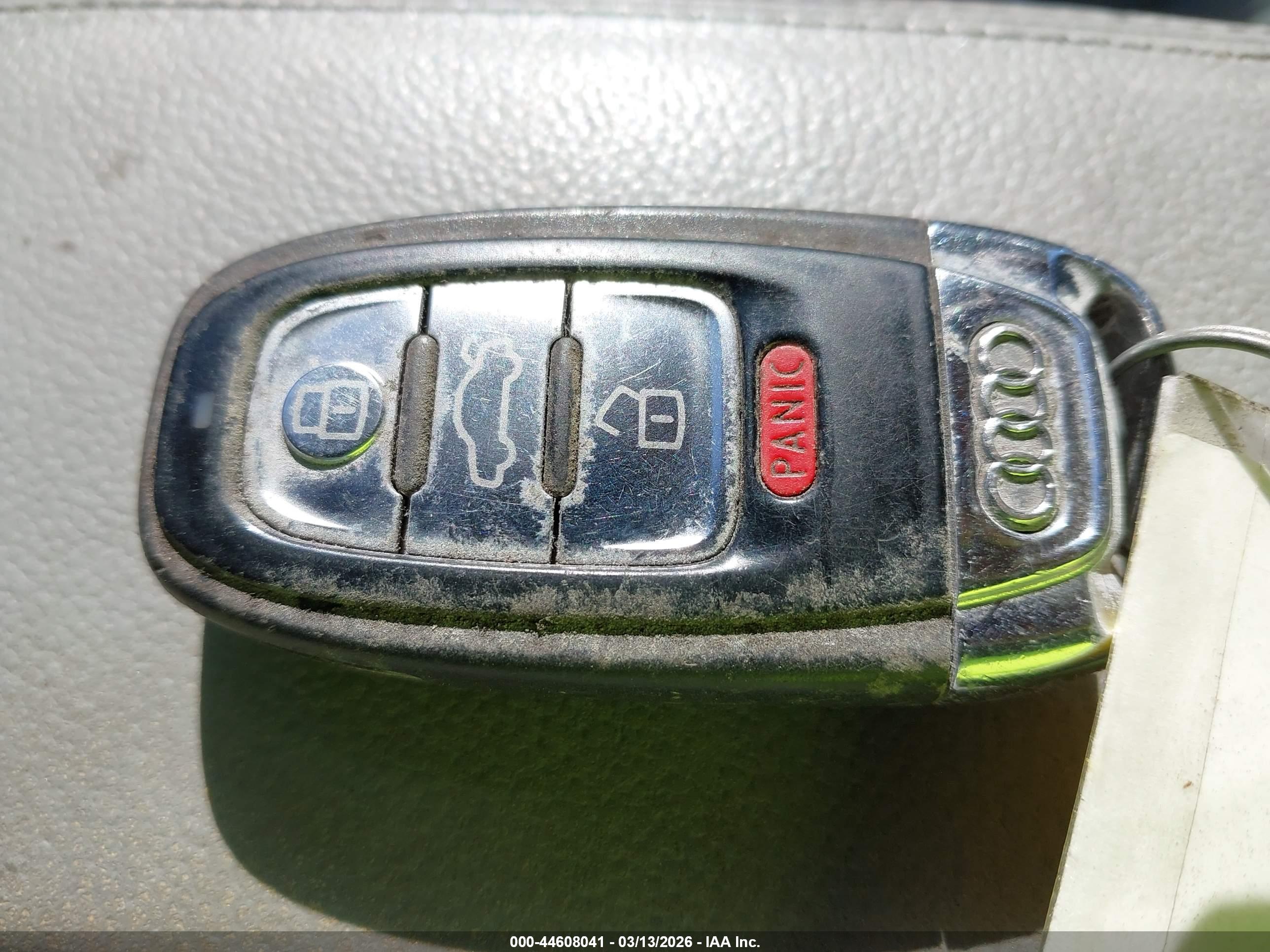AUDI A8 image 11