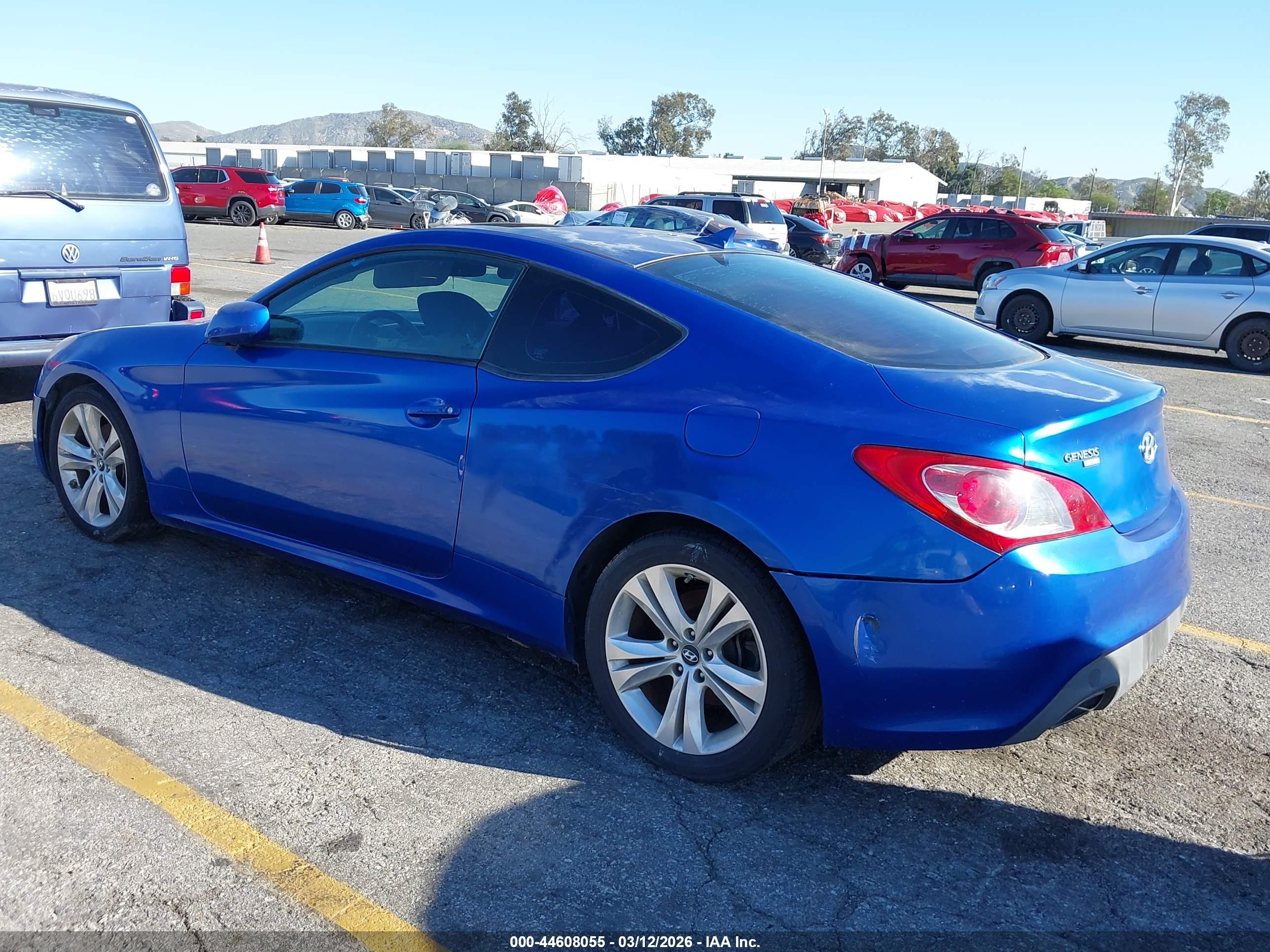 HYUNDAI GENESIS image 3