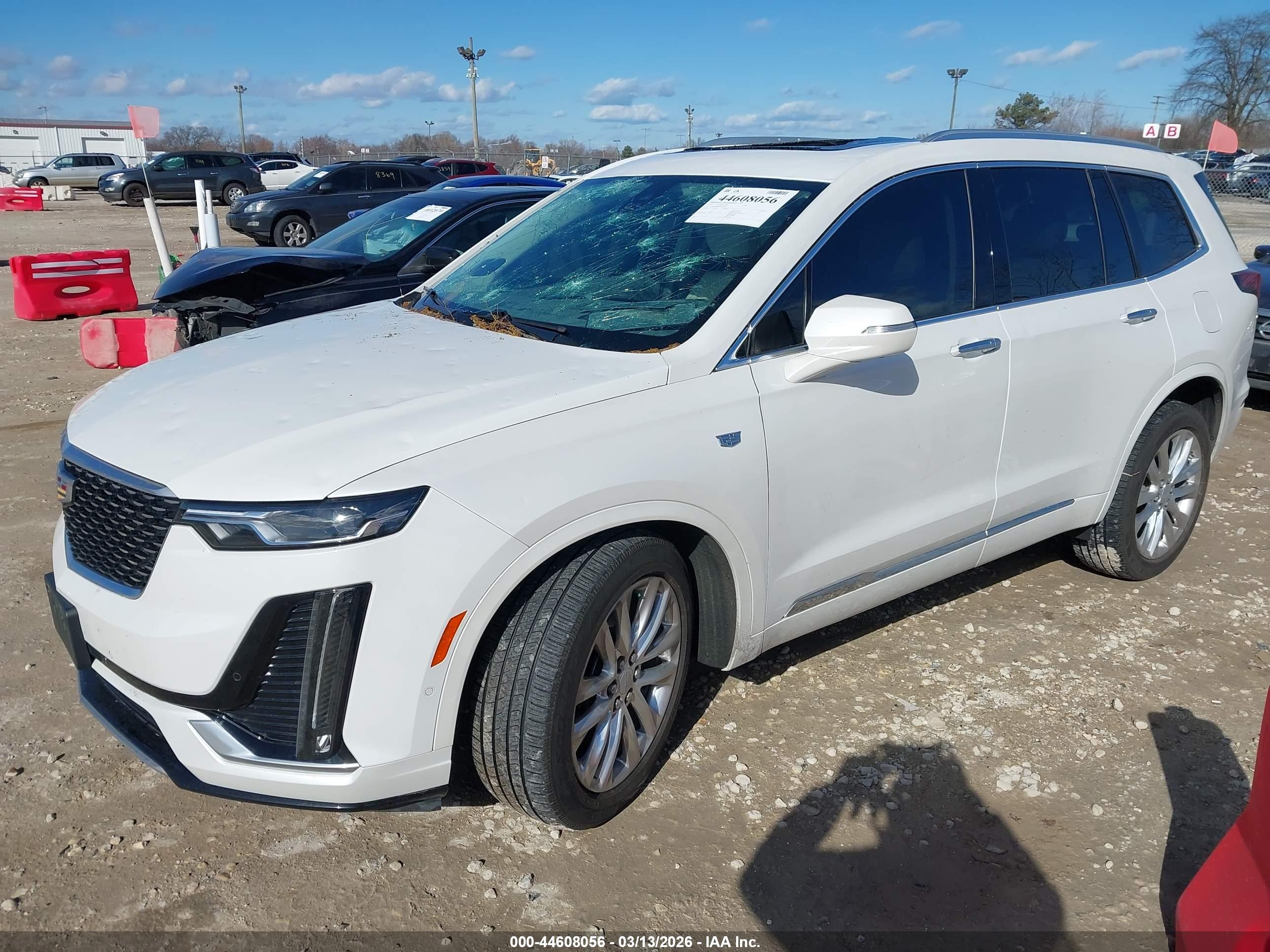 CADILLAC XT6 image 2