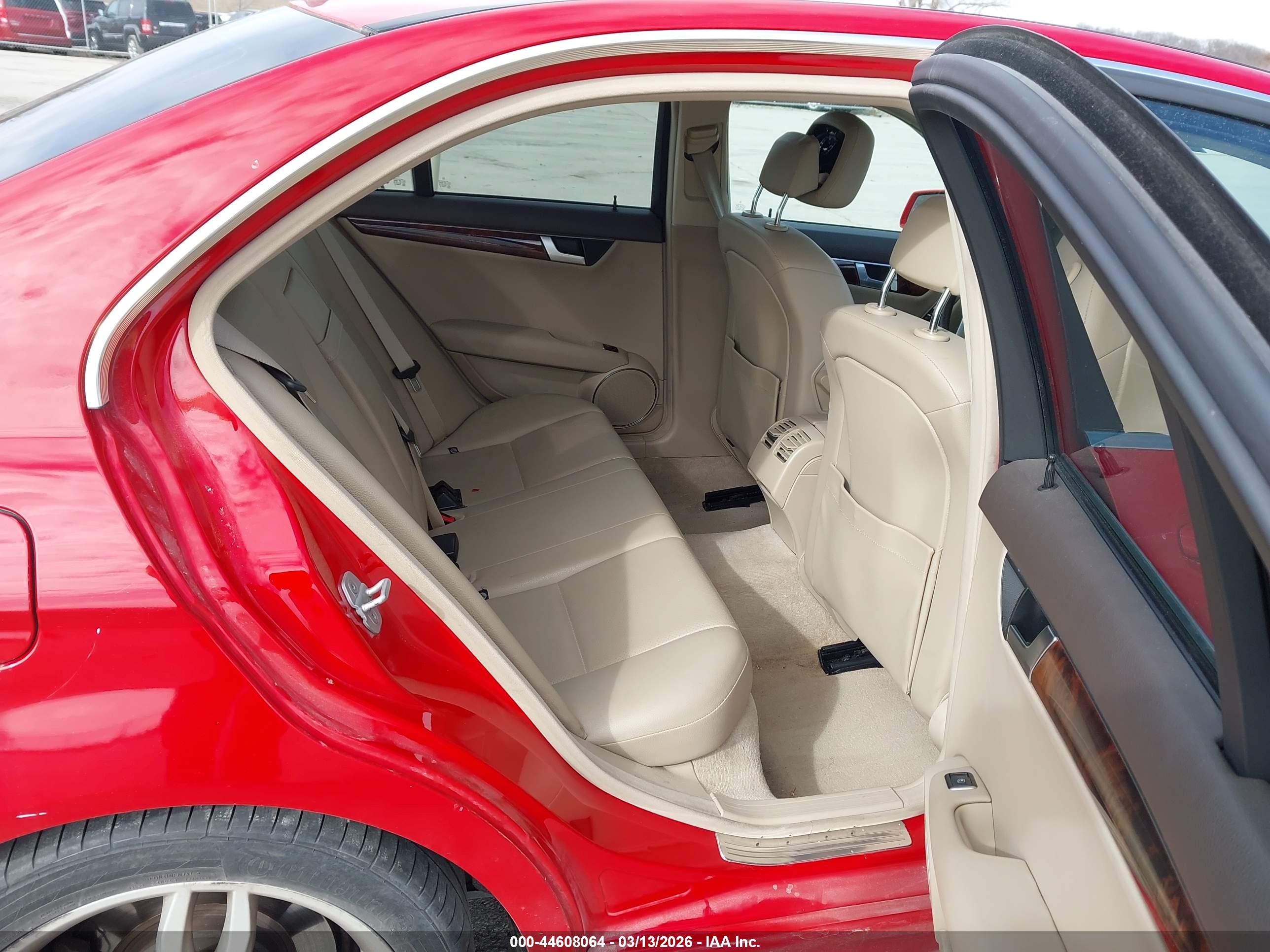MERCEDES-BENZ C image 8