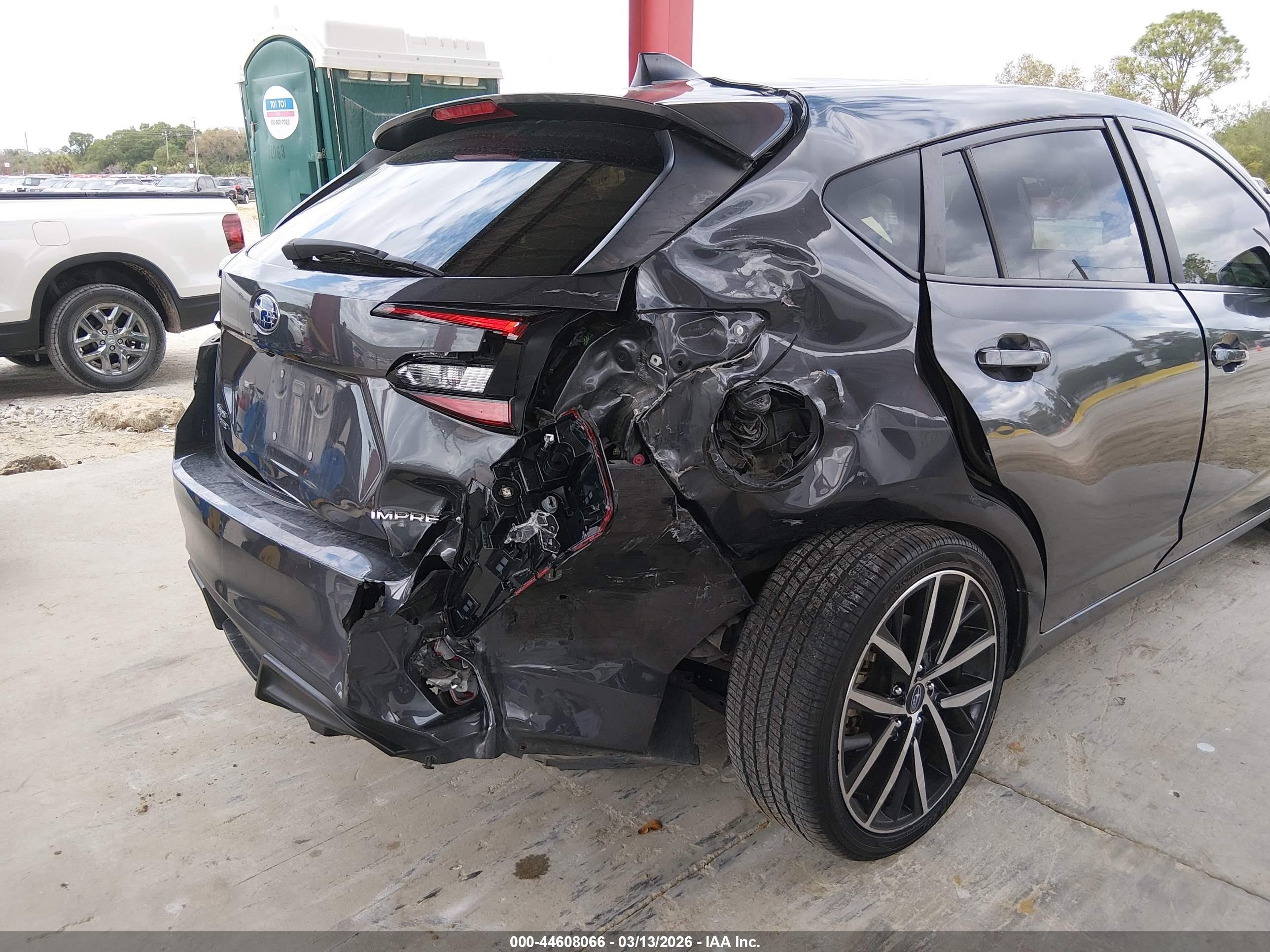SUBARU IMPREZA image 6
