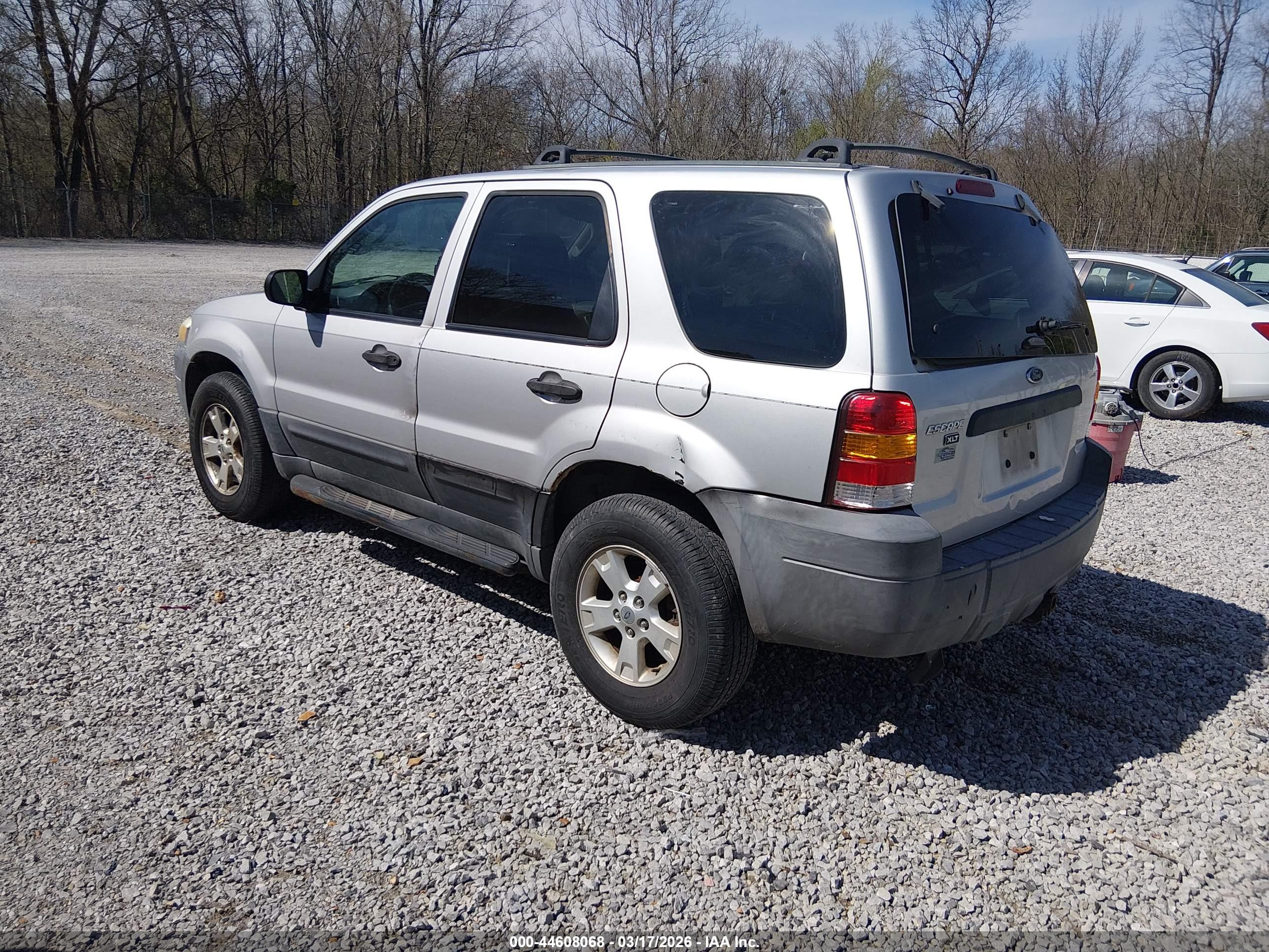 FORD ESCAPE image 3