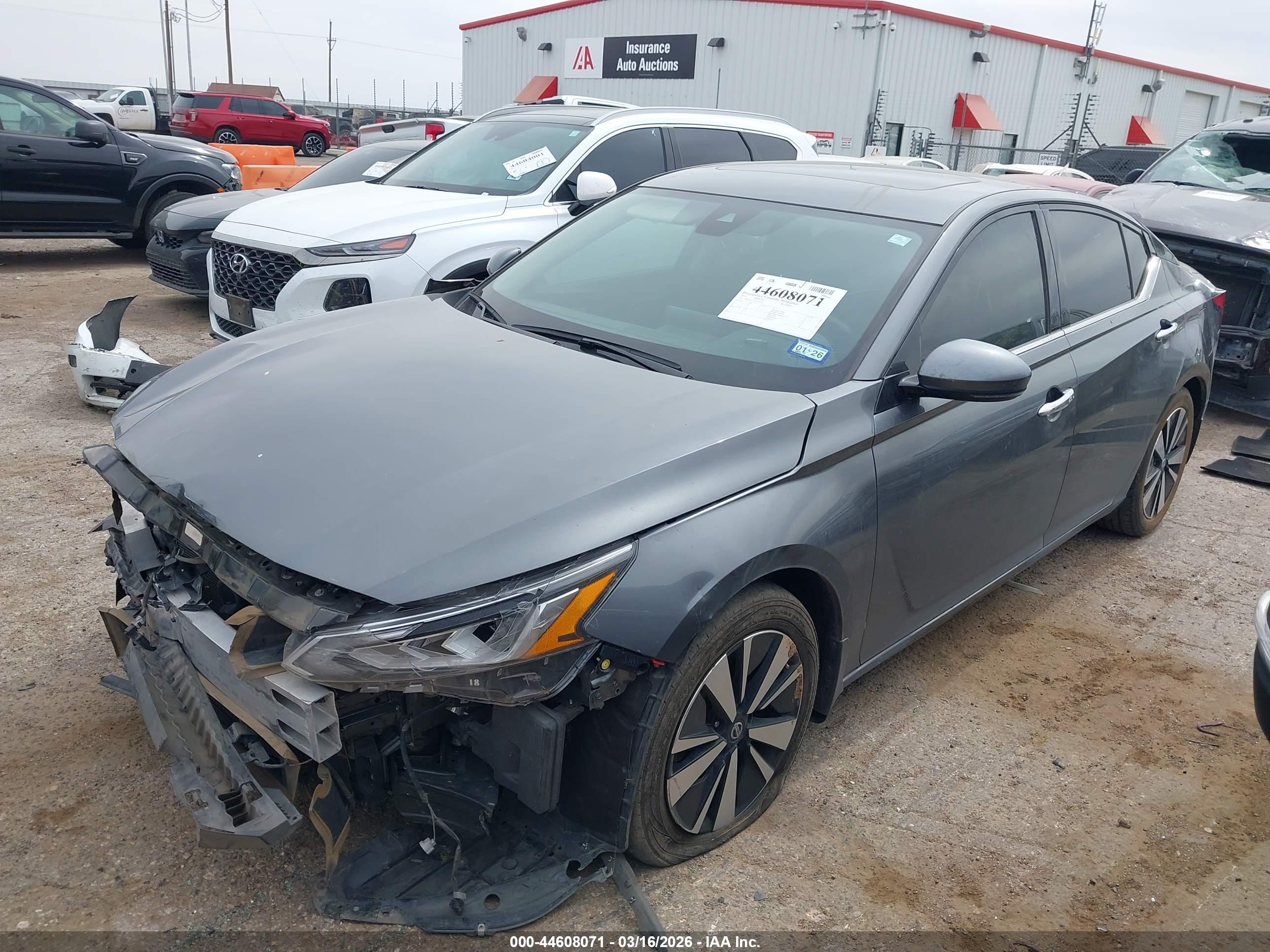 NISSAN ALTIMA image 2