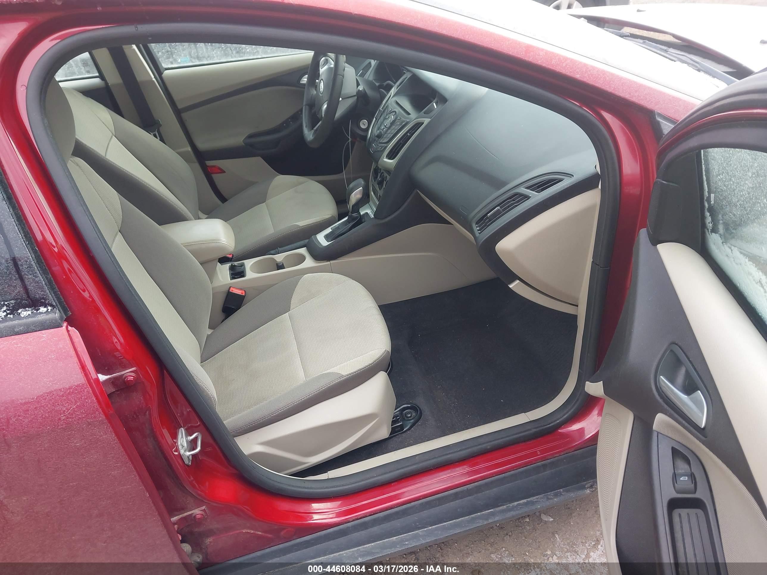 FORD FOCUS image 5