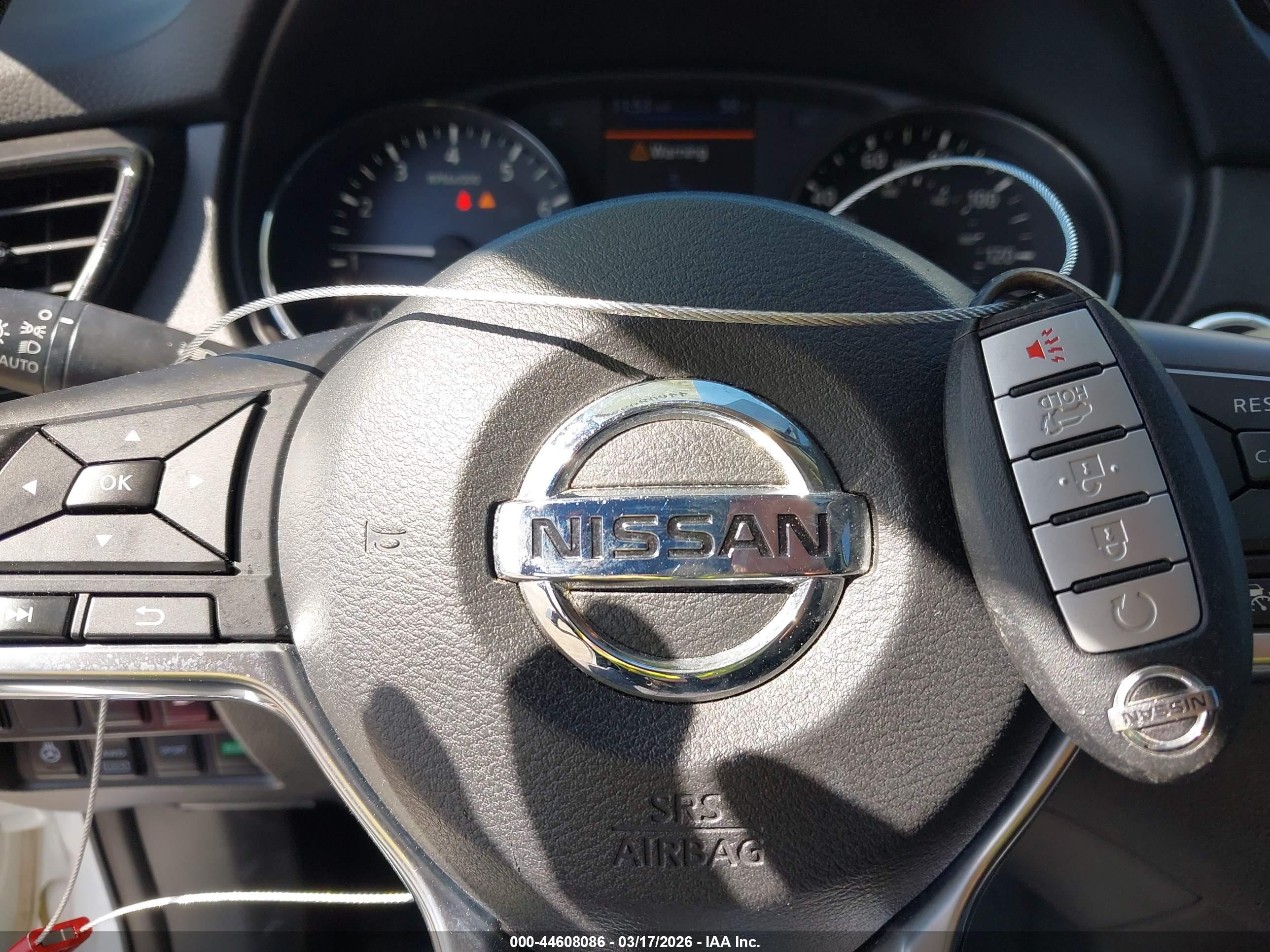 NISSAN ROGUE image 11