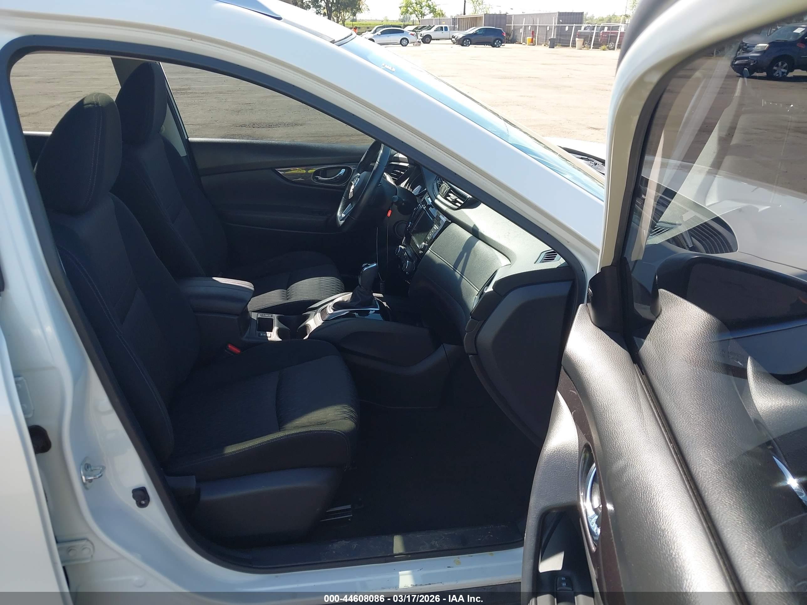 NISSAN ROGUE image 5