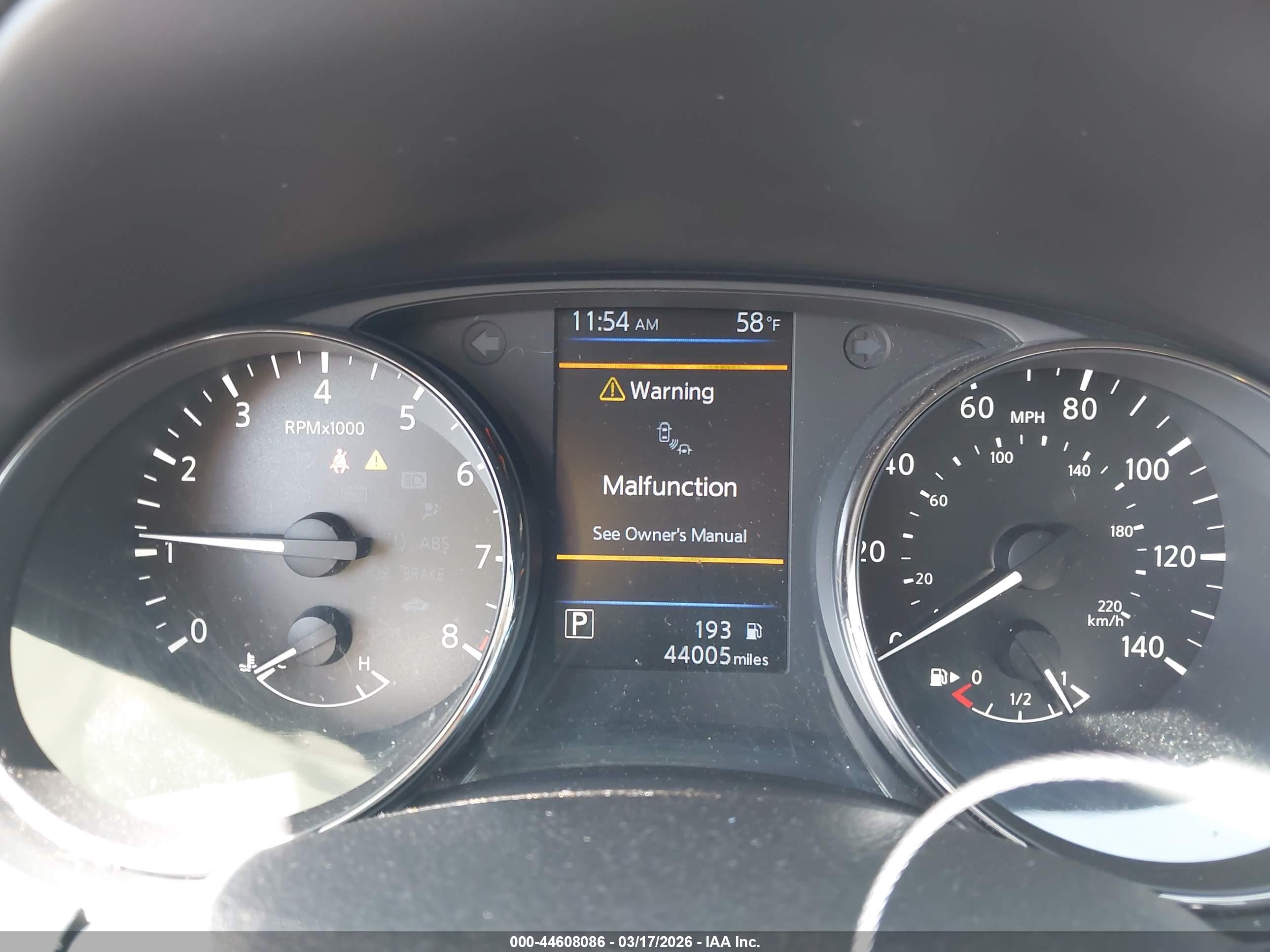 NISSAN ROGUE image 7