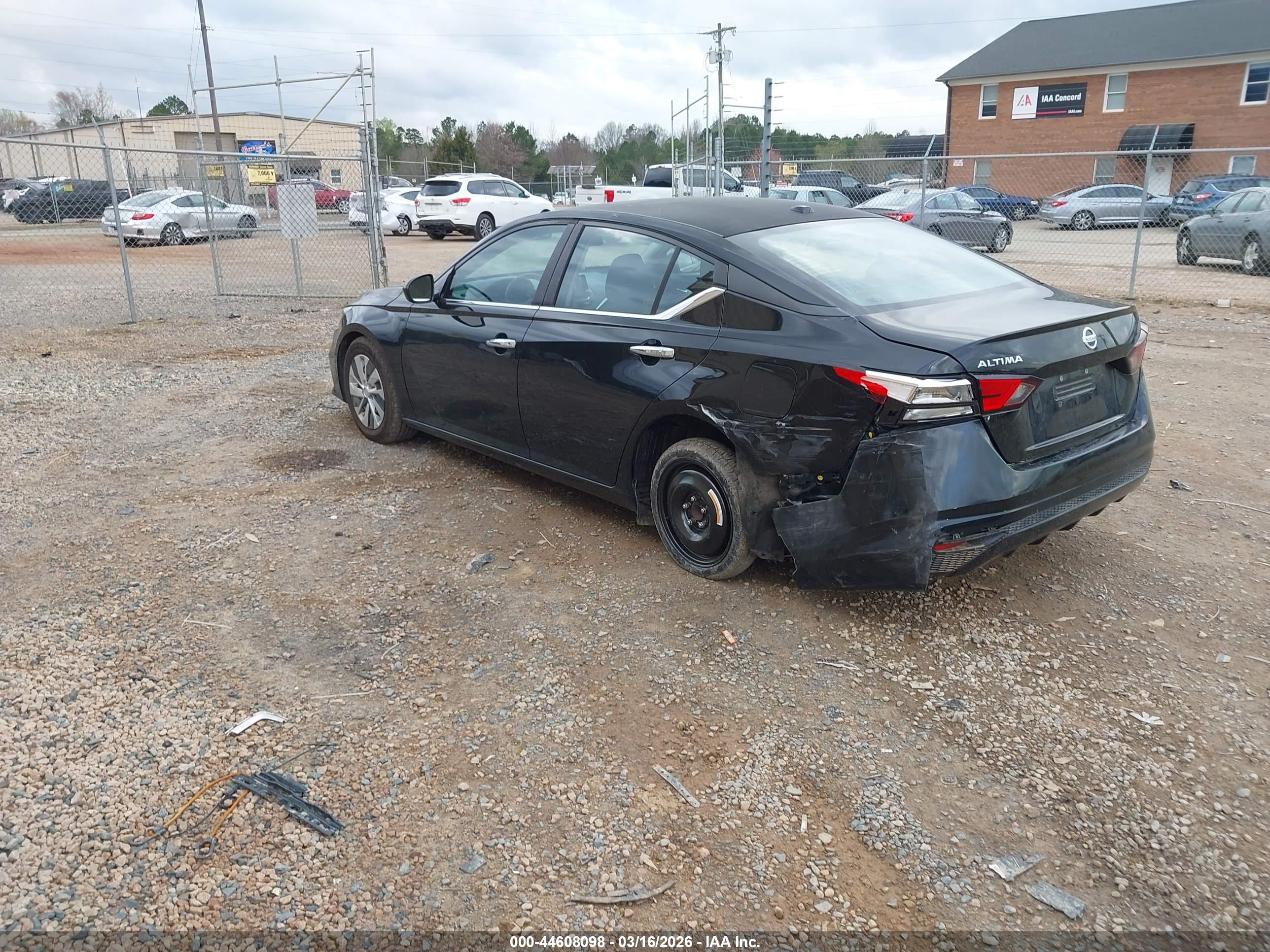 NISSAN ALTIMA image 3