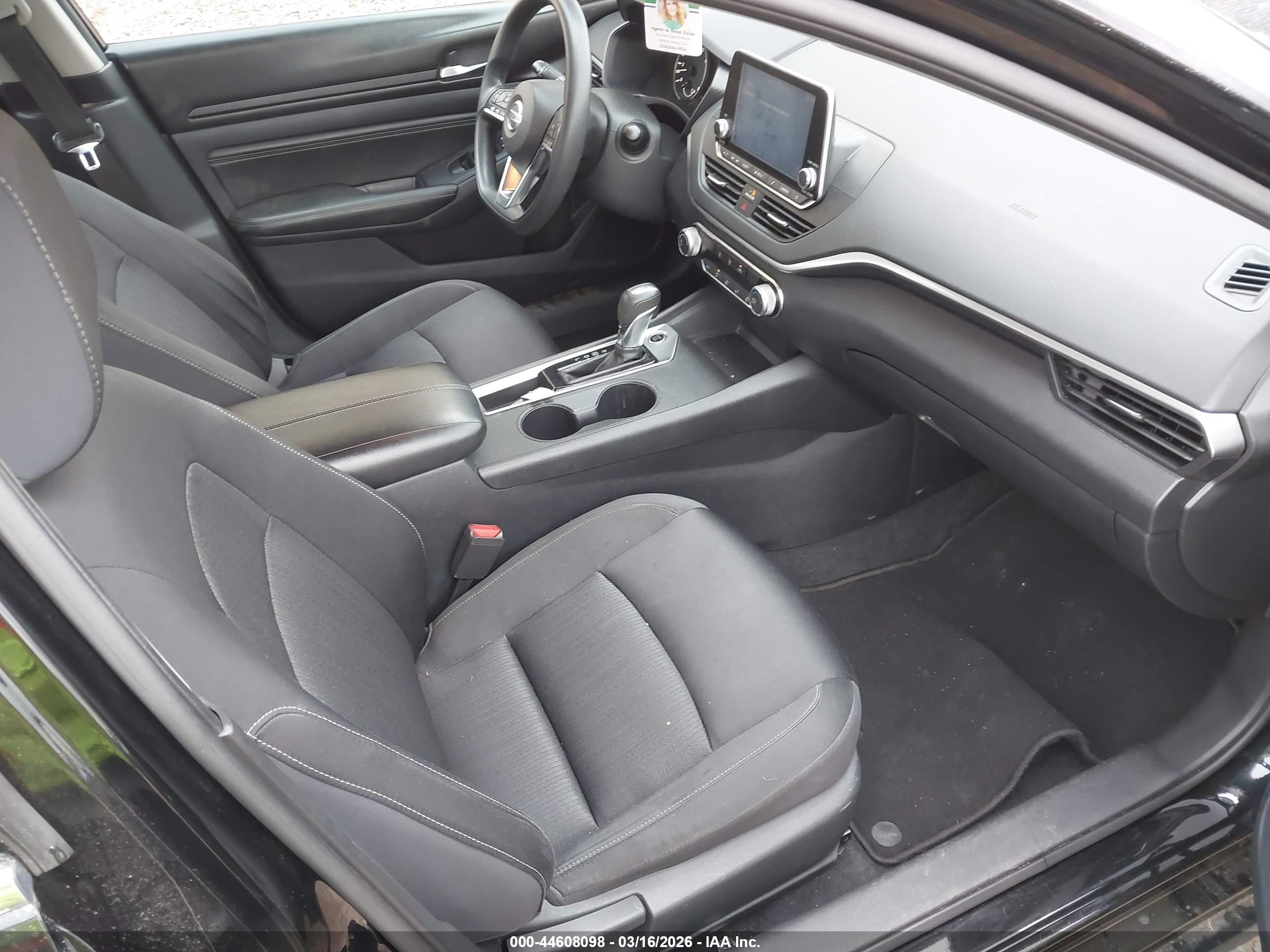 NISSAN ALTIMA image 5