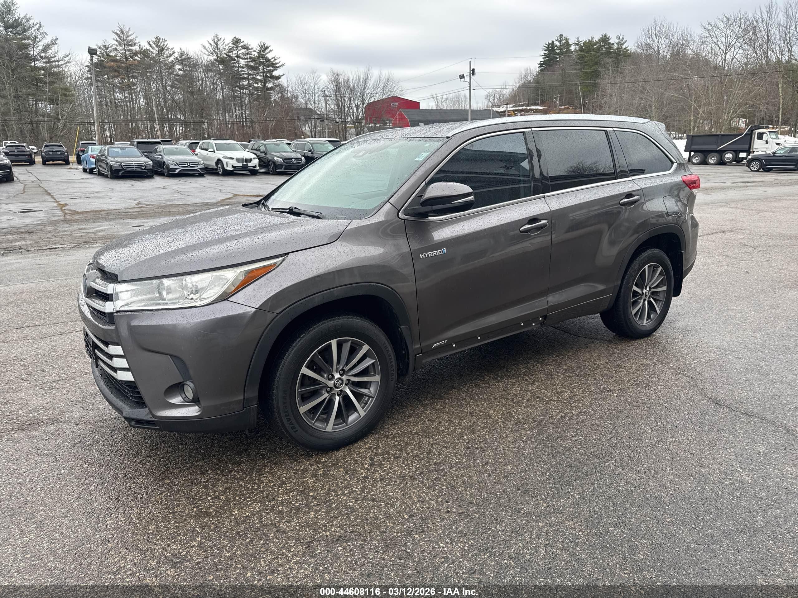 TOYOTA HIGHLANDER image 2