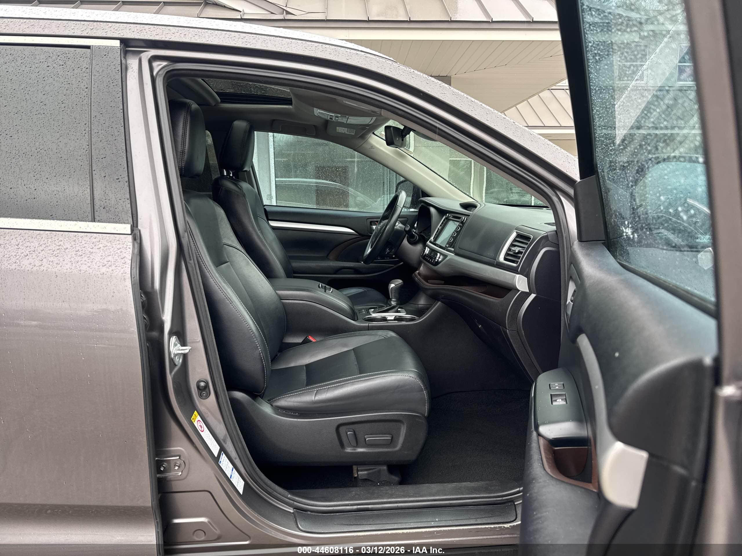 TOYOTA HIGHLANDER image 5