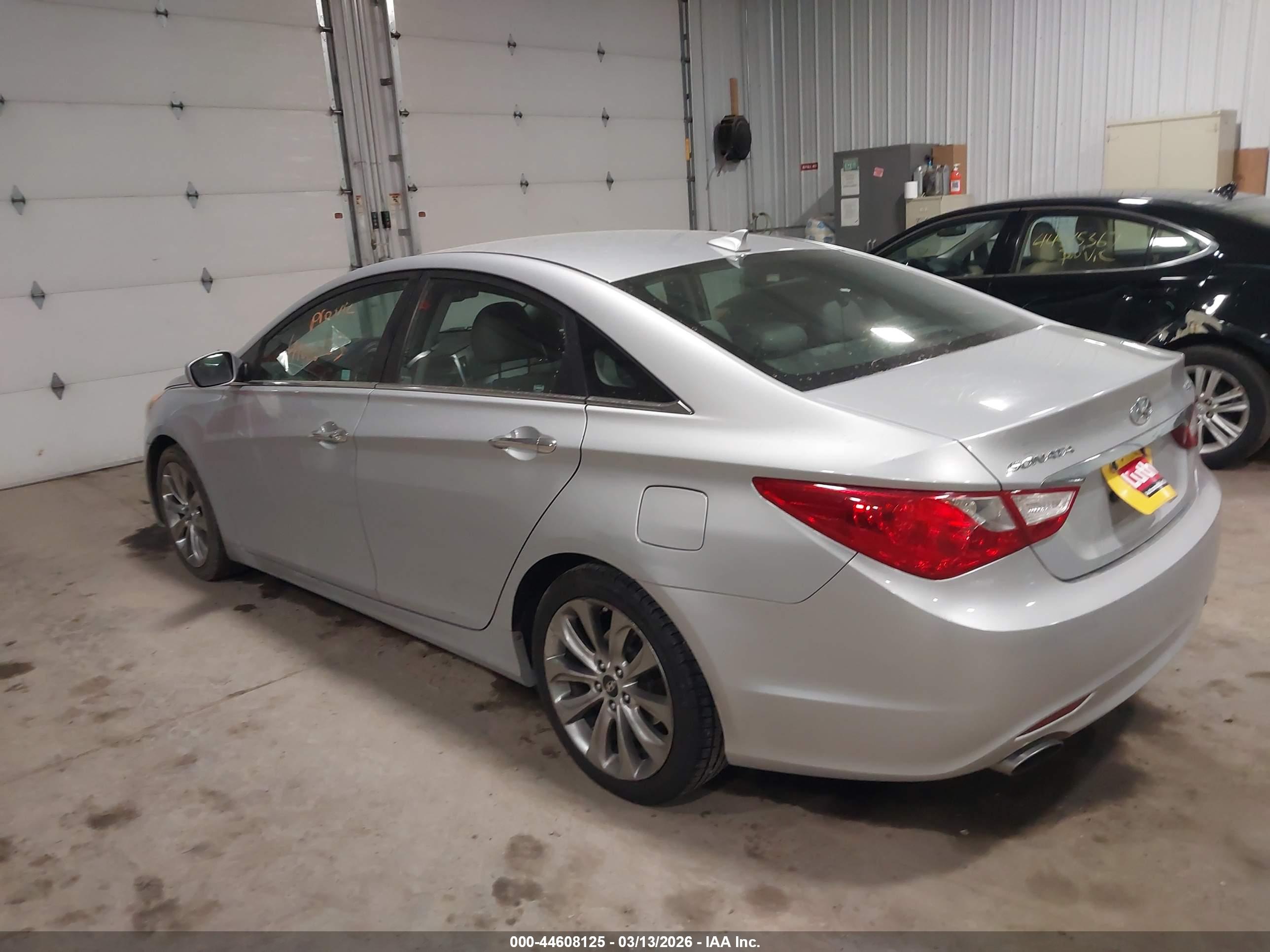 HYUNDAI SONATA image 3