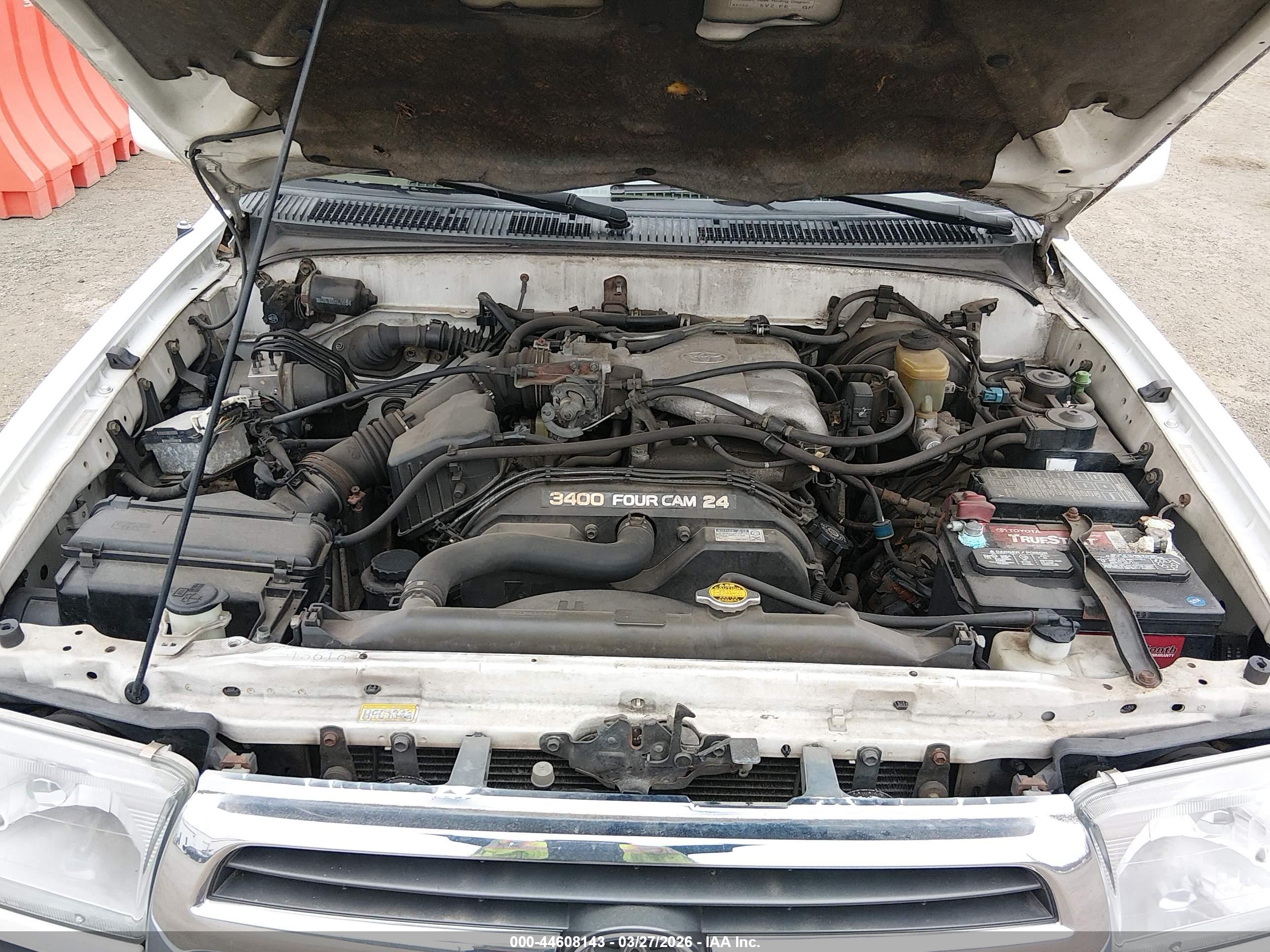 TOYOTA 4RUNNER image 10