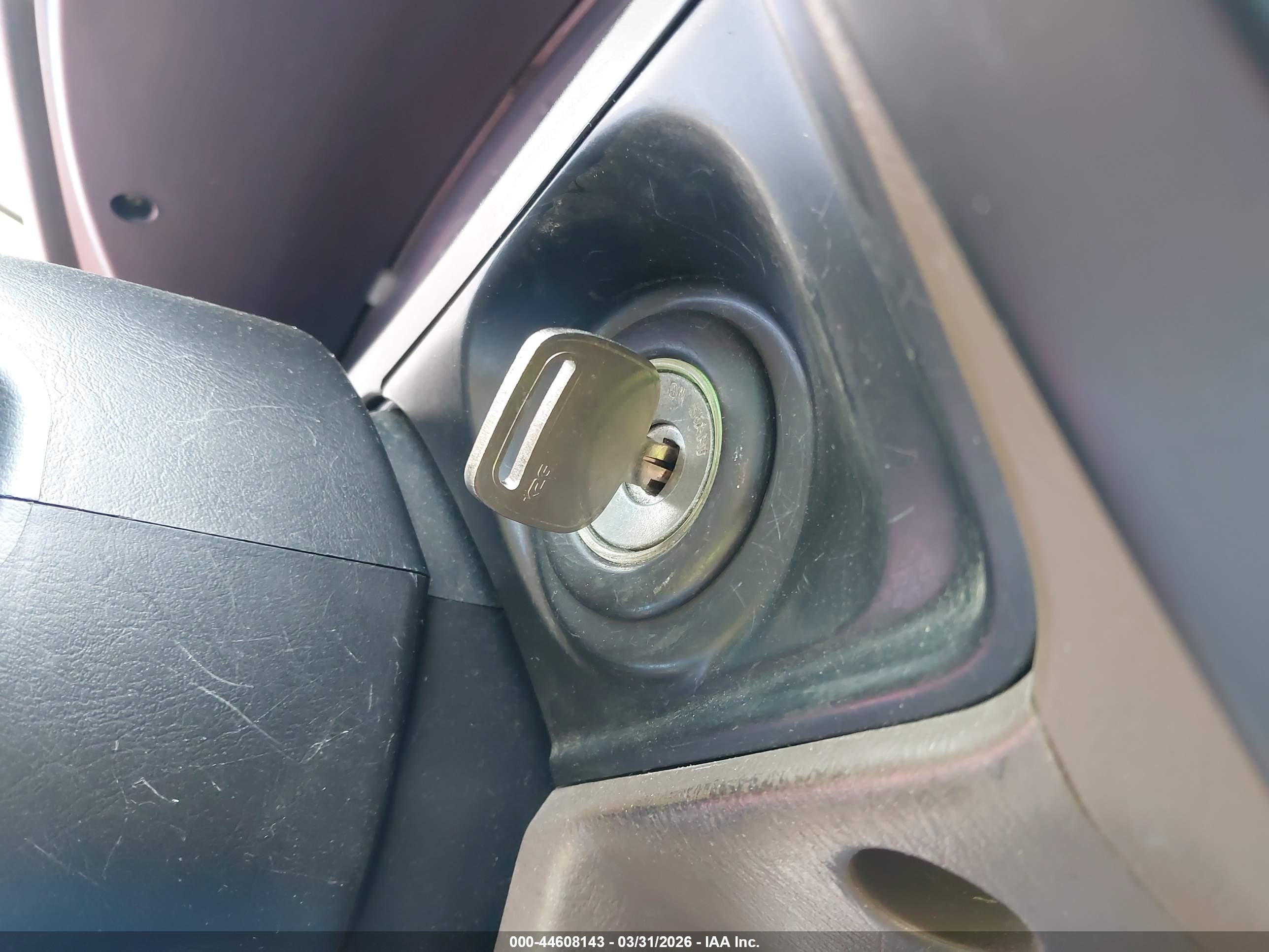 TOYOTA 4RUNNER image 11