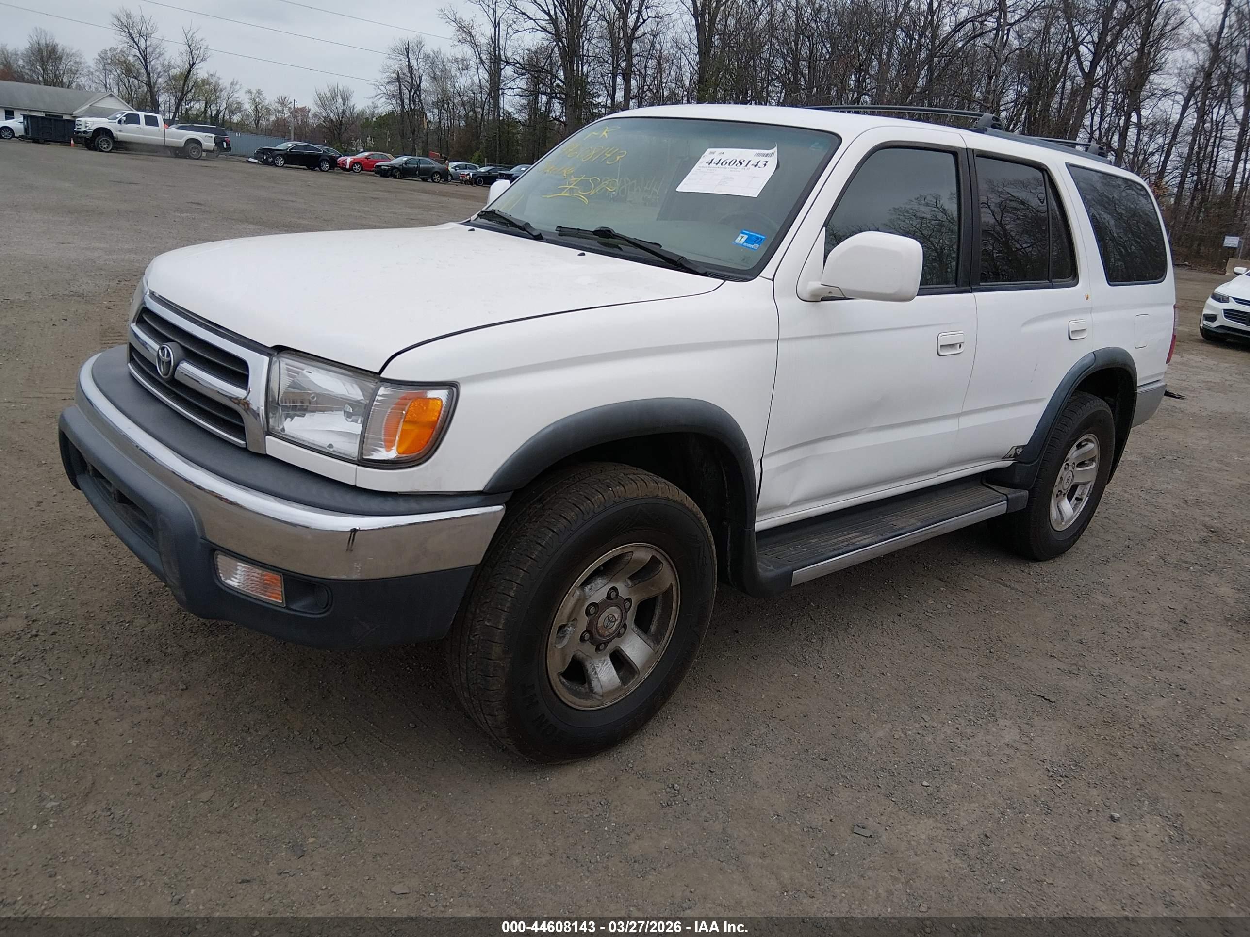 TOYOTA 4RUNNER image 2